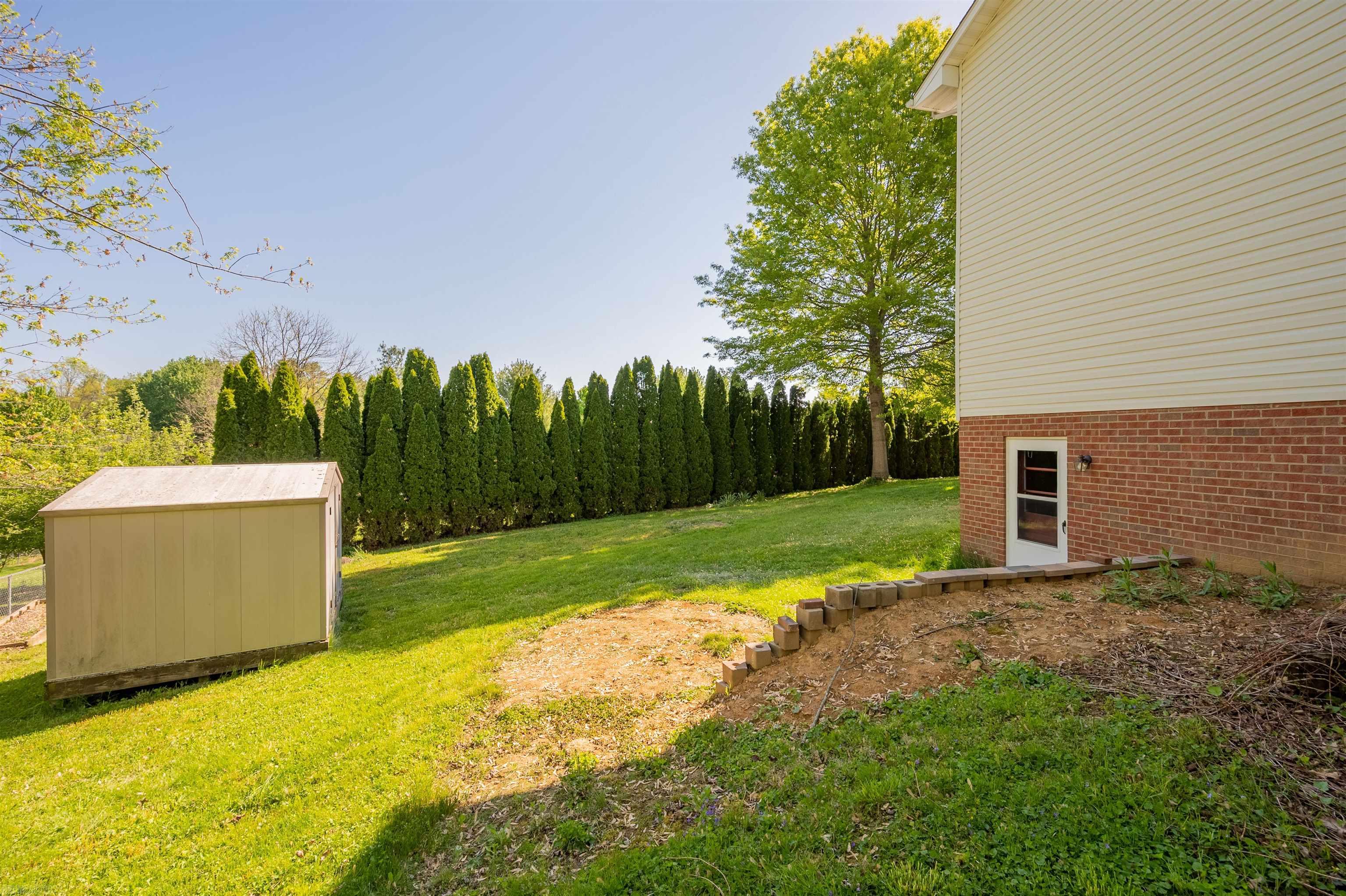 255 WINDMILL RIDGE Road E