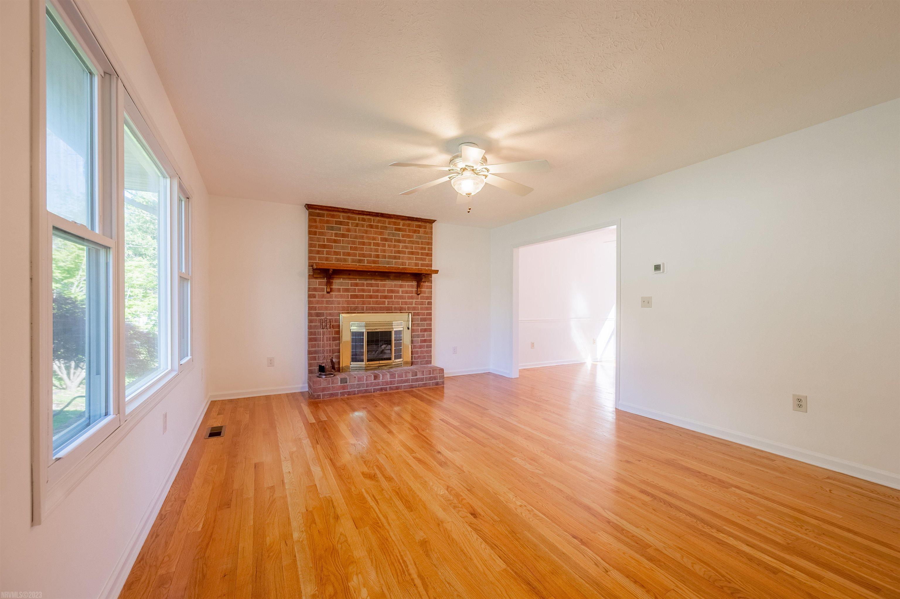 255 WINDMILL RIDGE Road E
