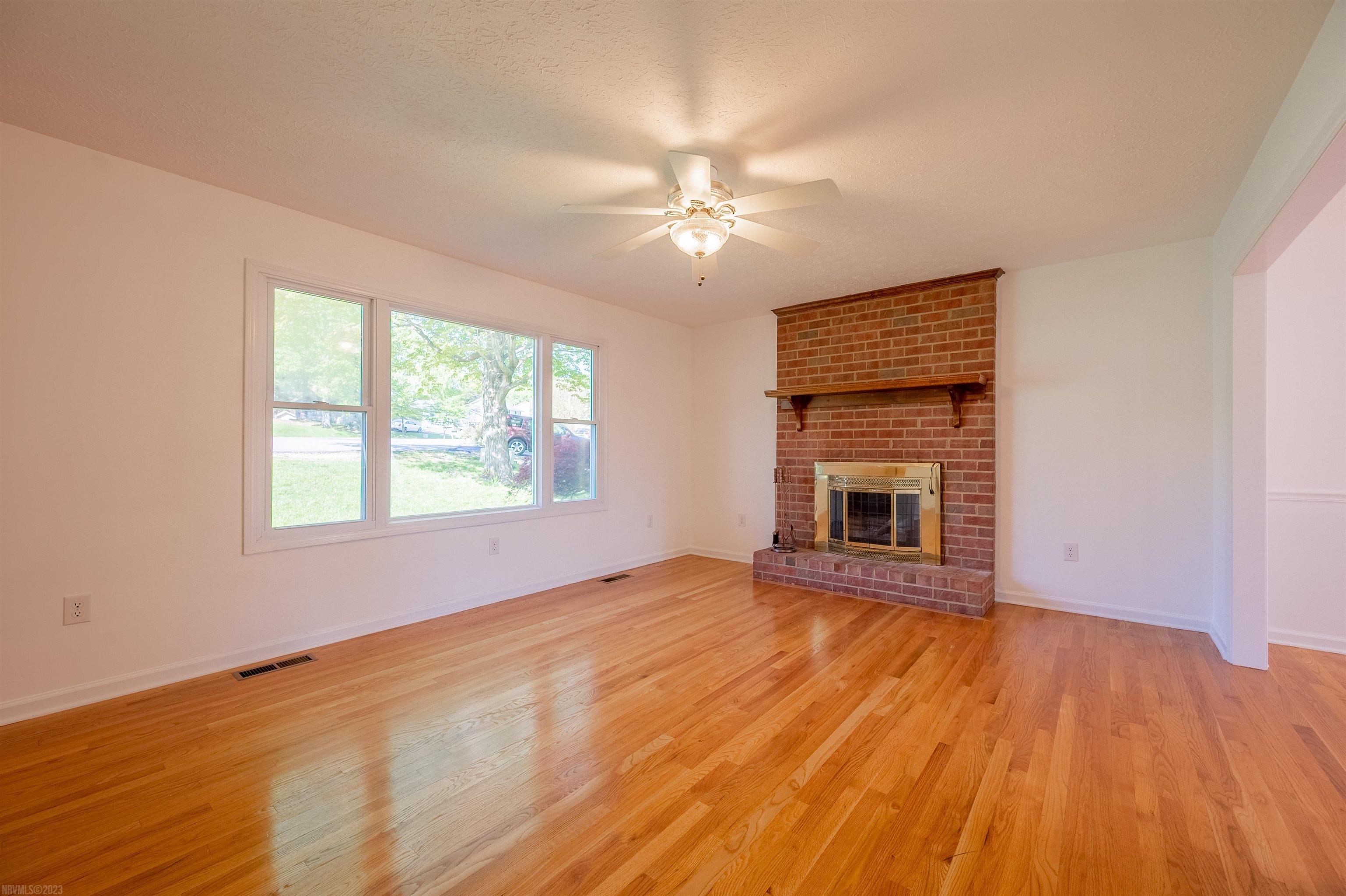 255 WINDMILL RIDGE Road E