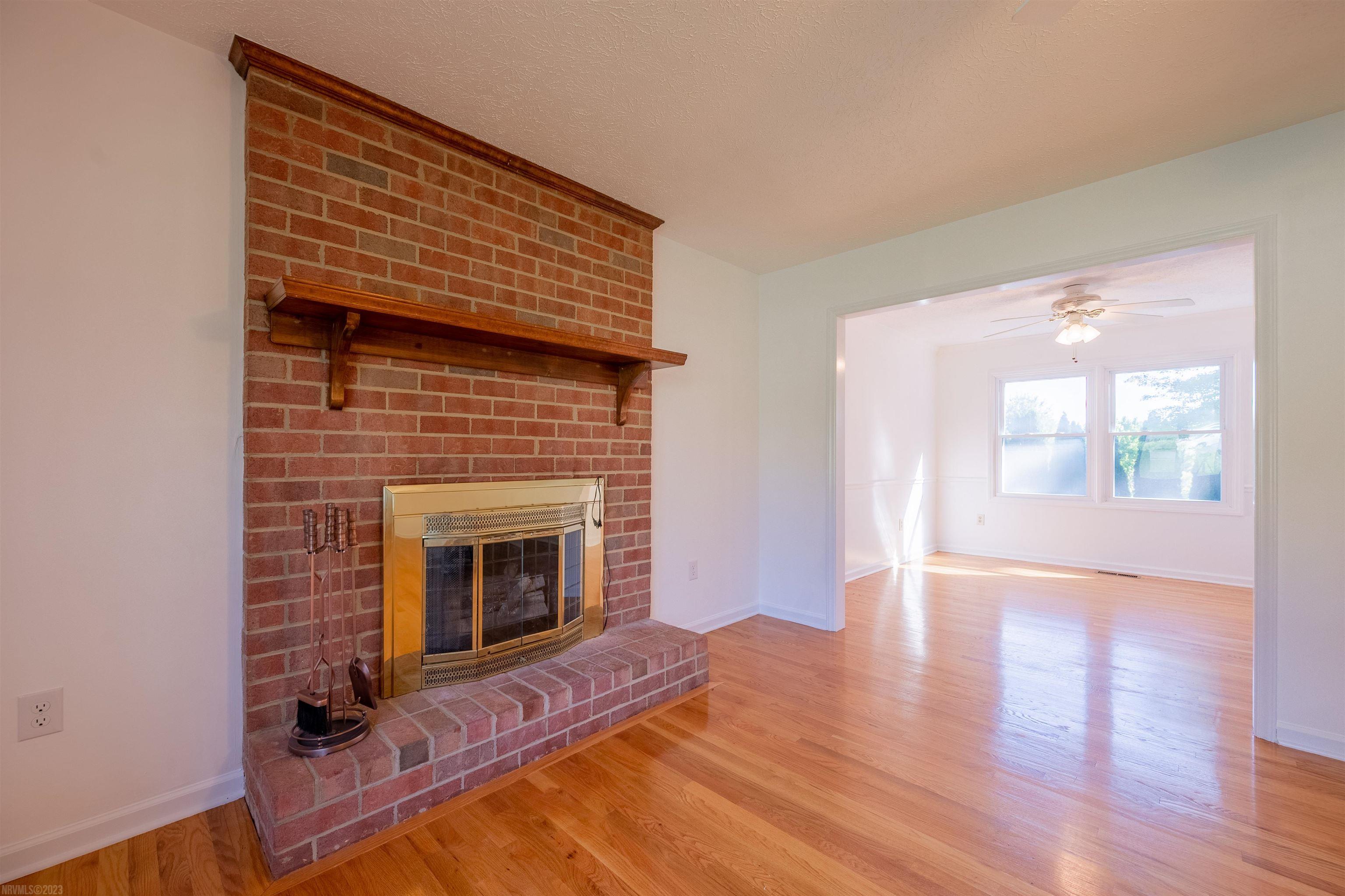 255 WINDMILL RIDGE Road E