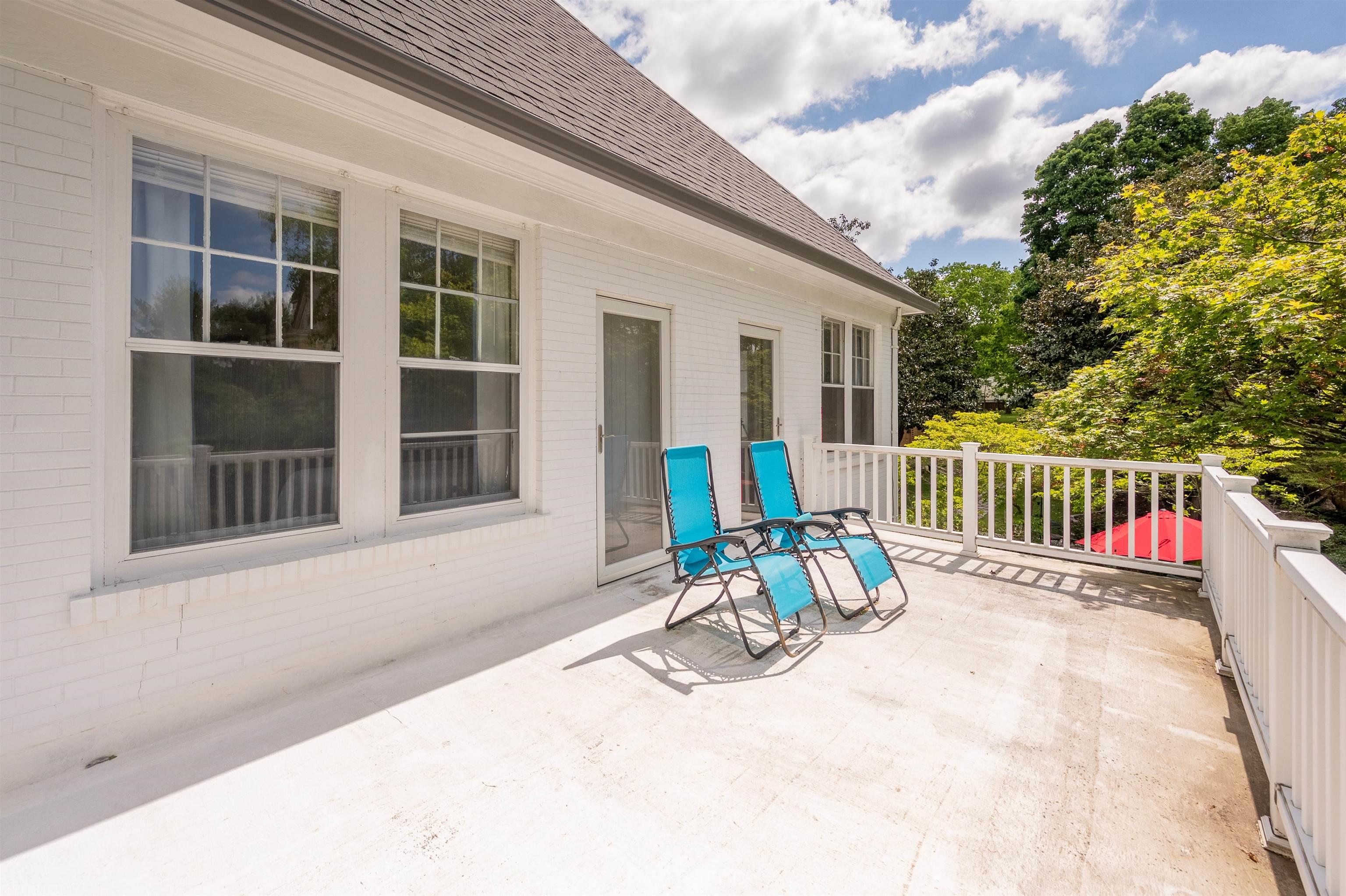 401 E MAIN Street