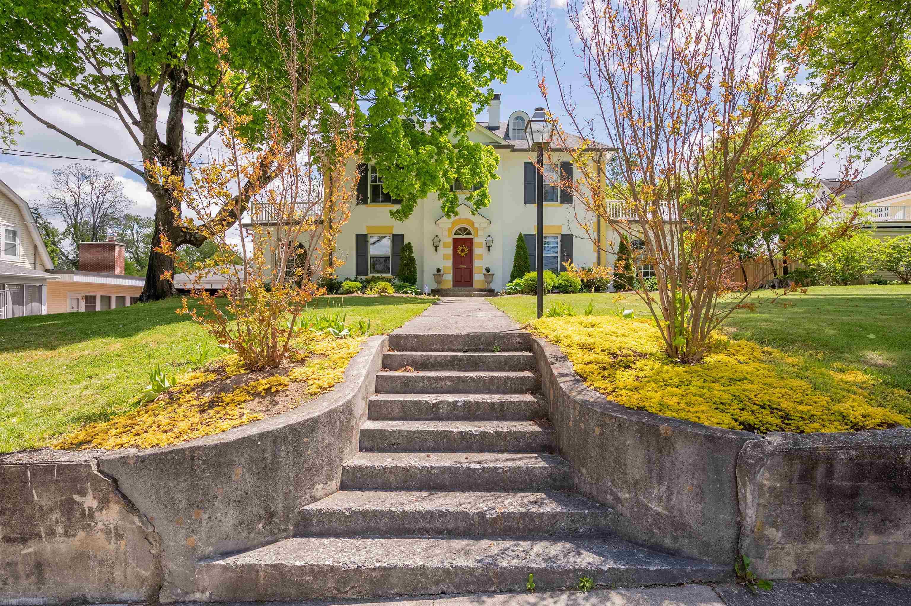 401 E MAIN Street