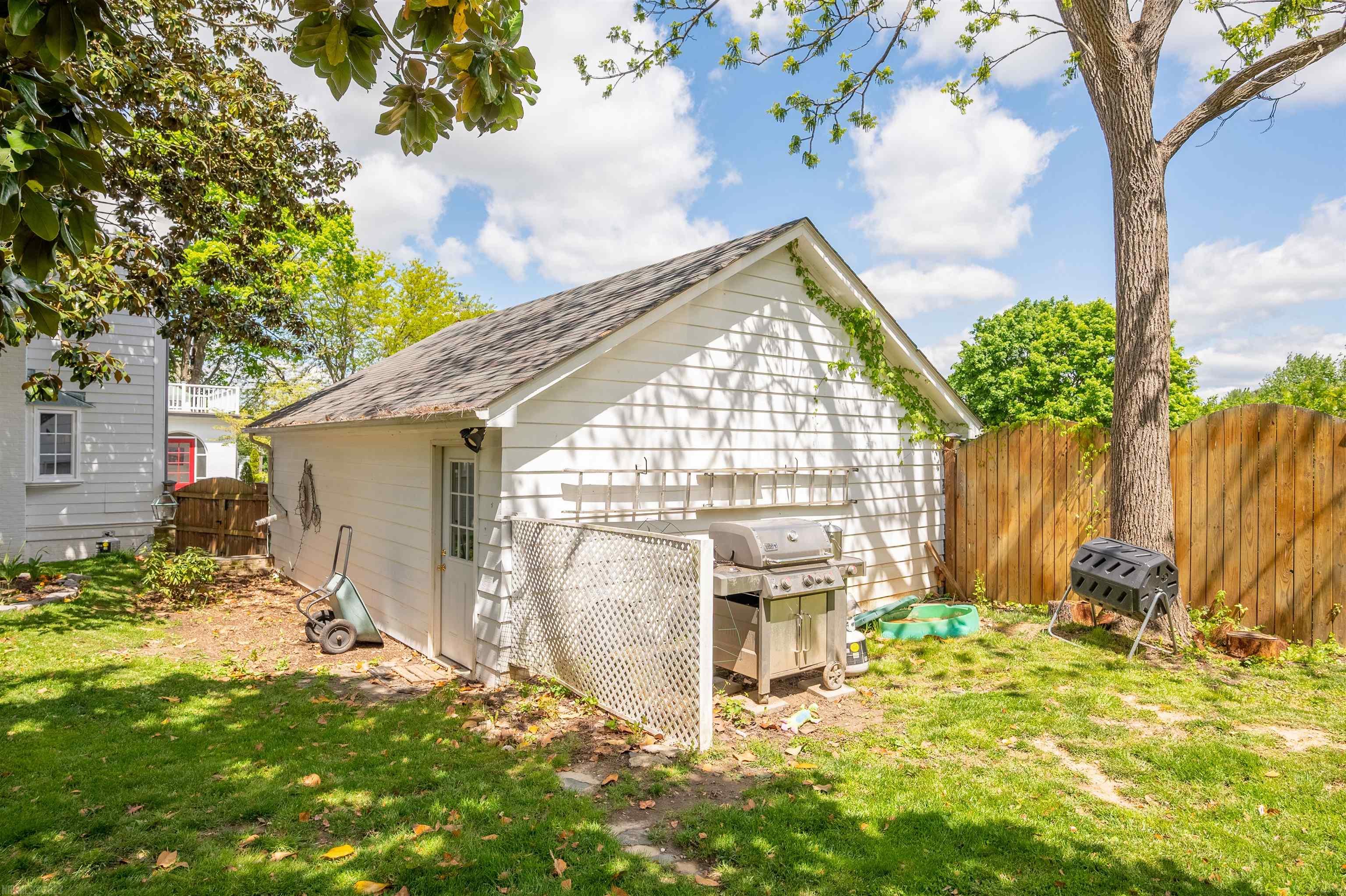 401 E MAIN Street