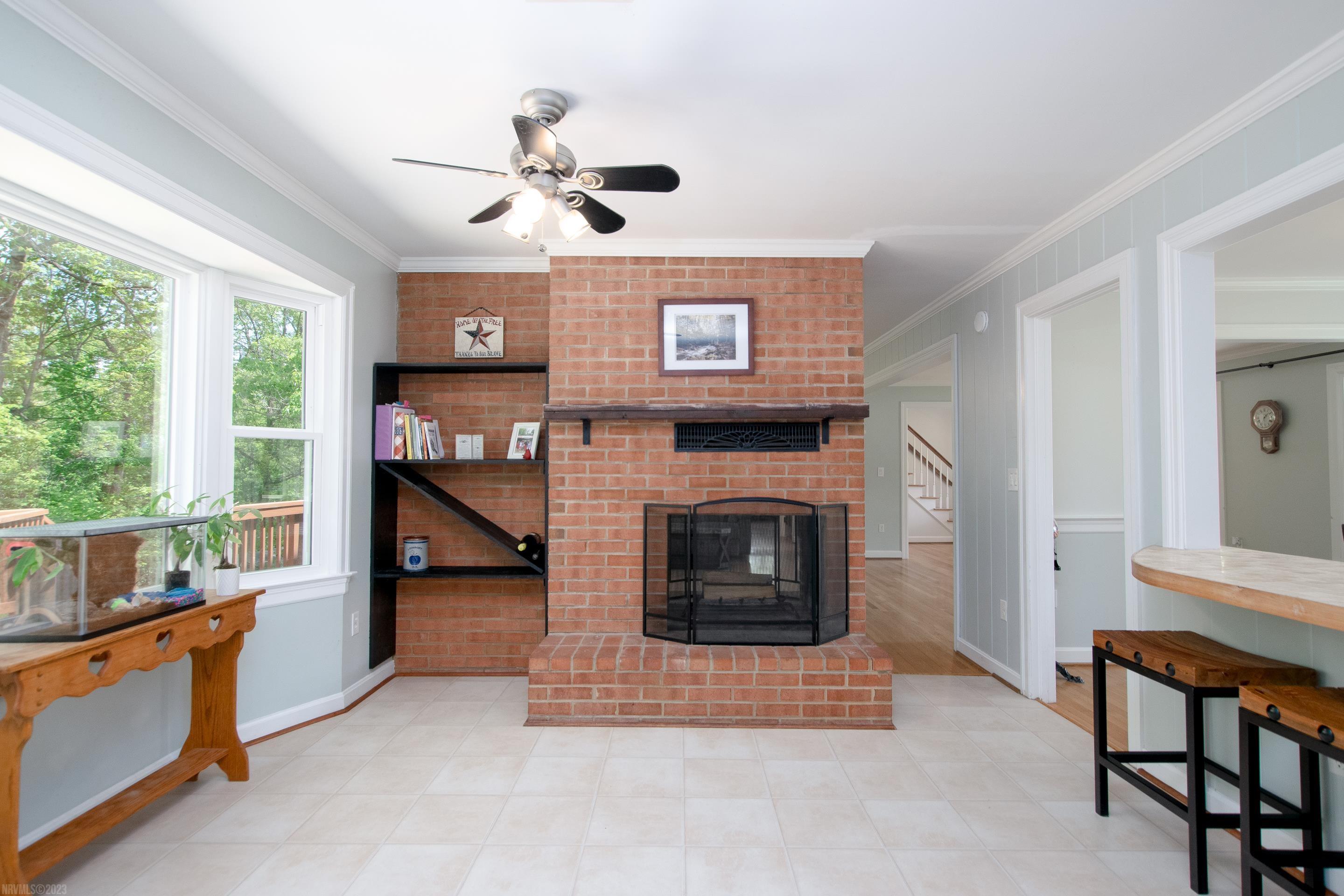 609 LANDSDOWNE Drive