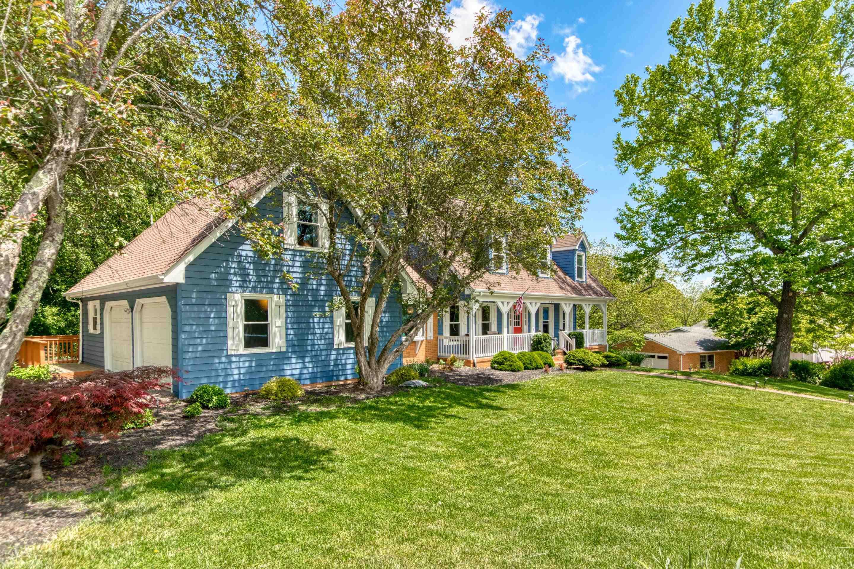 609 LANDSDOWNE Drive