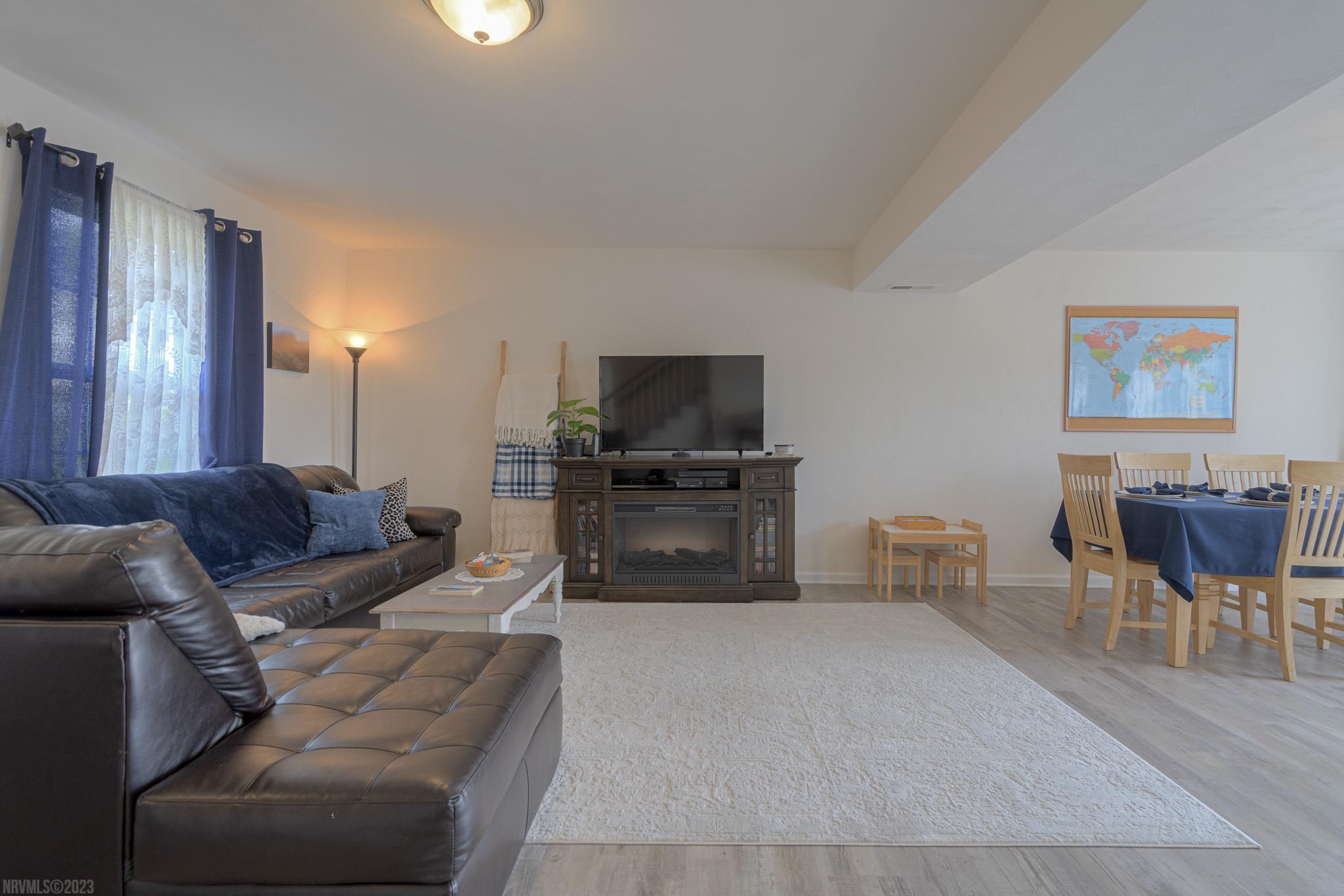 122 PRAIRIE VIEW Lane