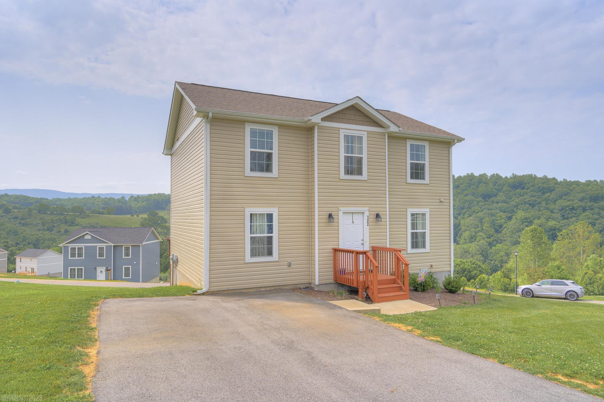 122 PRAIRIE VIEW Lane