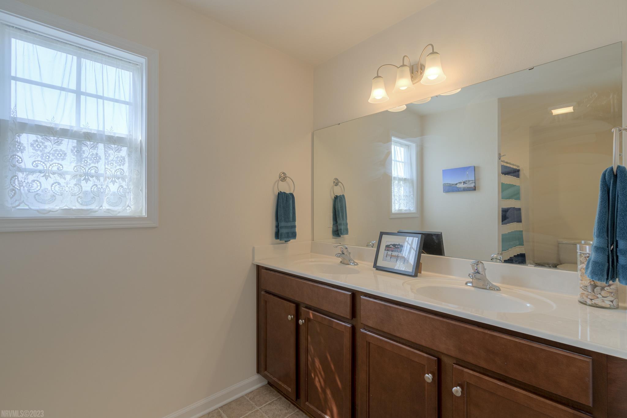 122 PRAIRIE VIEW Lane
