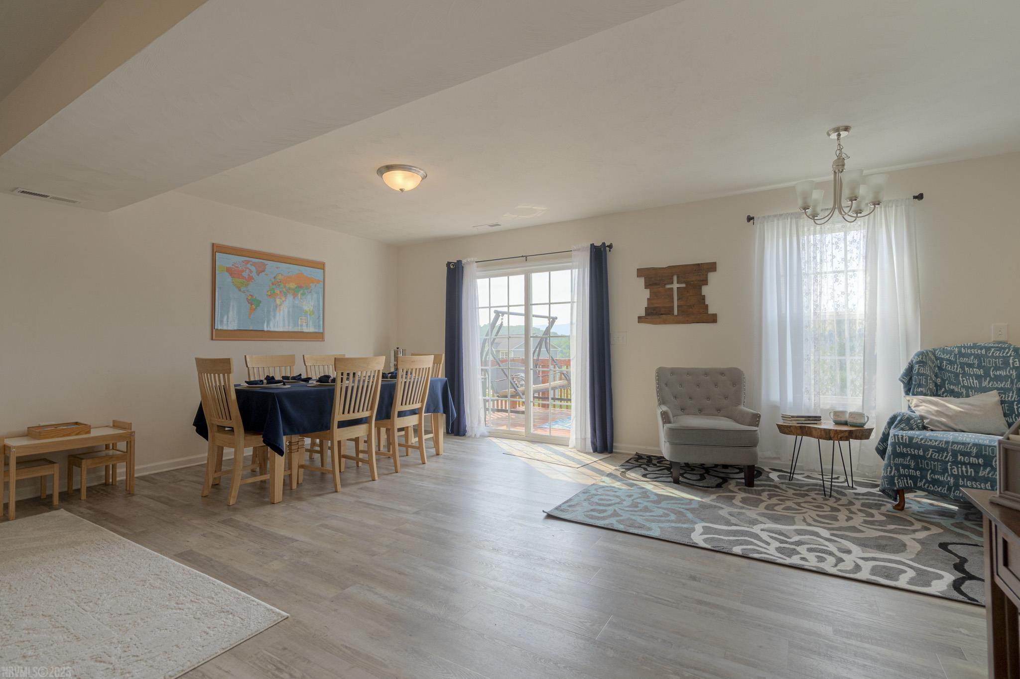 122 PRAIRIE VIEW Lane