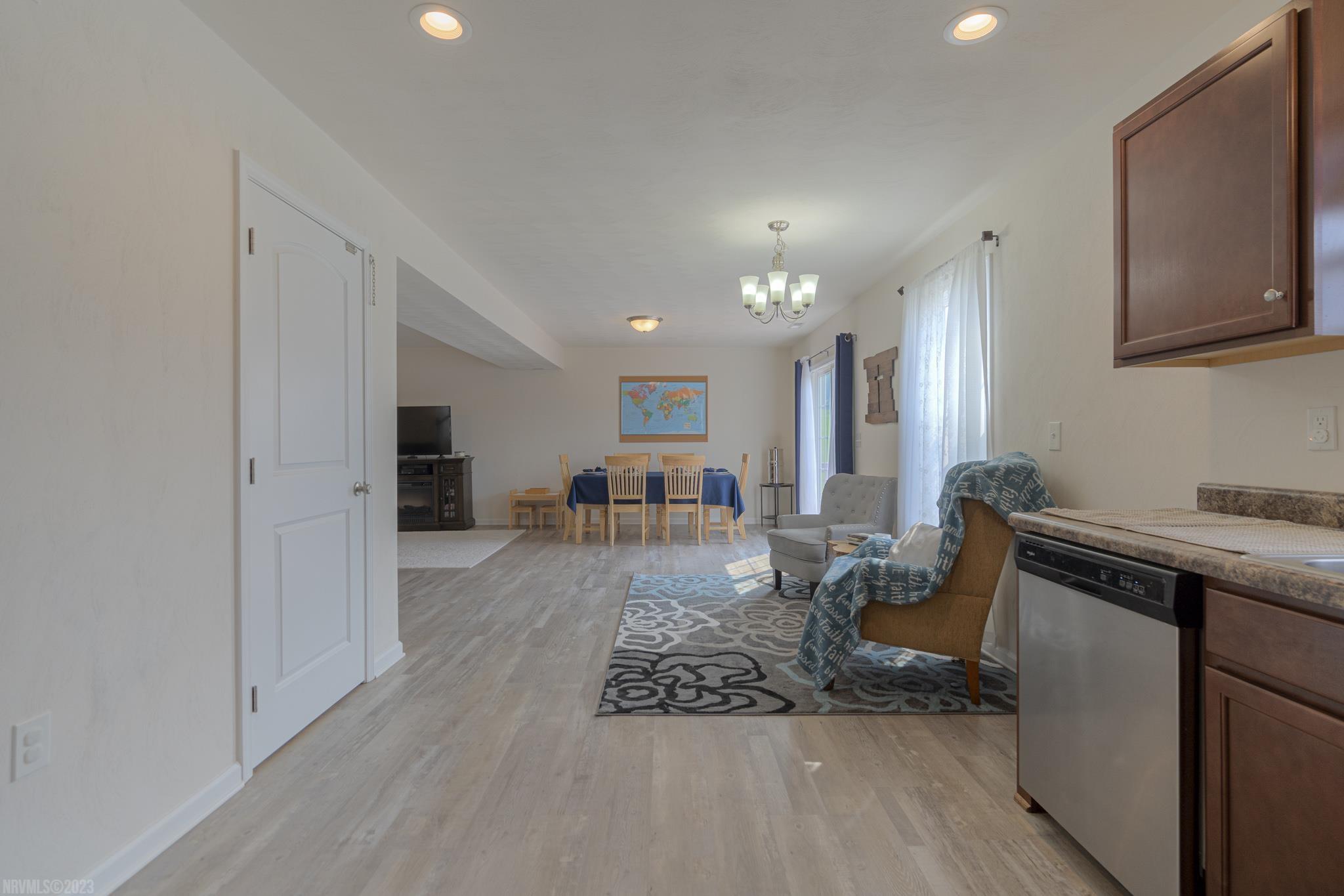 122 PRAIRIE VIEW Lane
