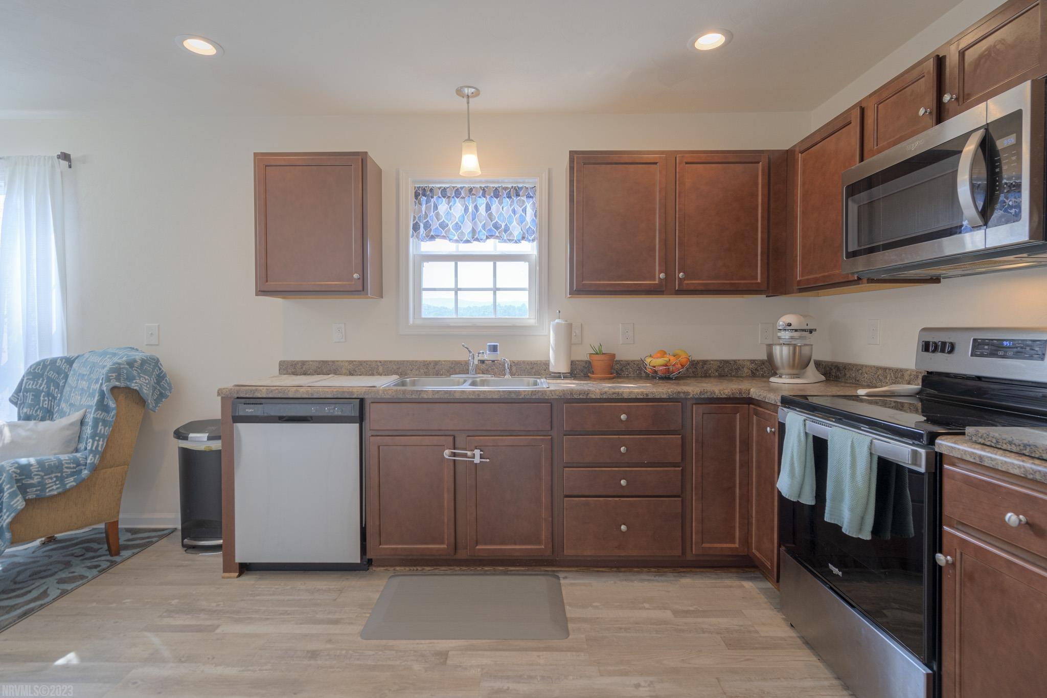 122 PRAIRIE VIEW Lane