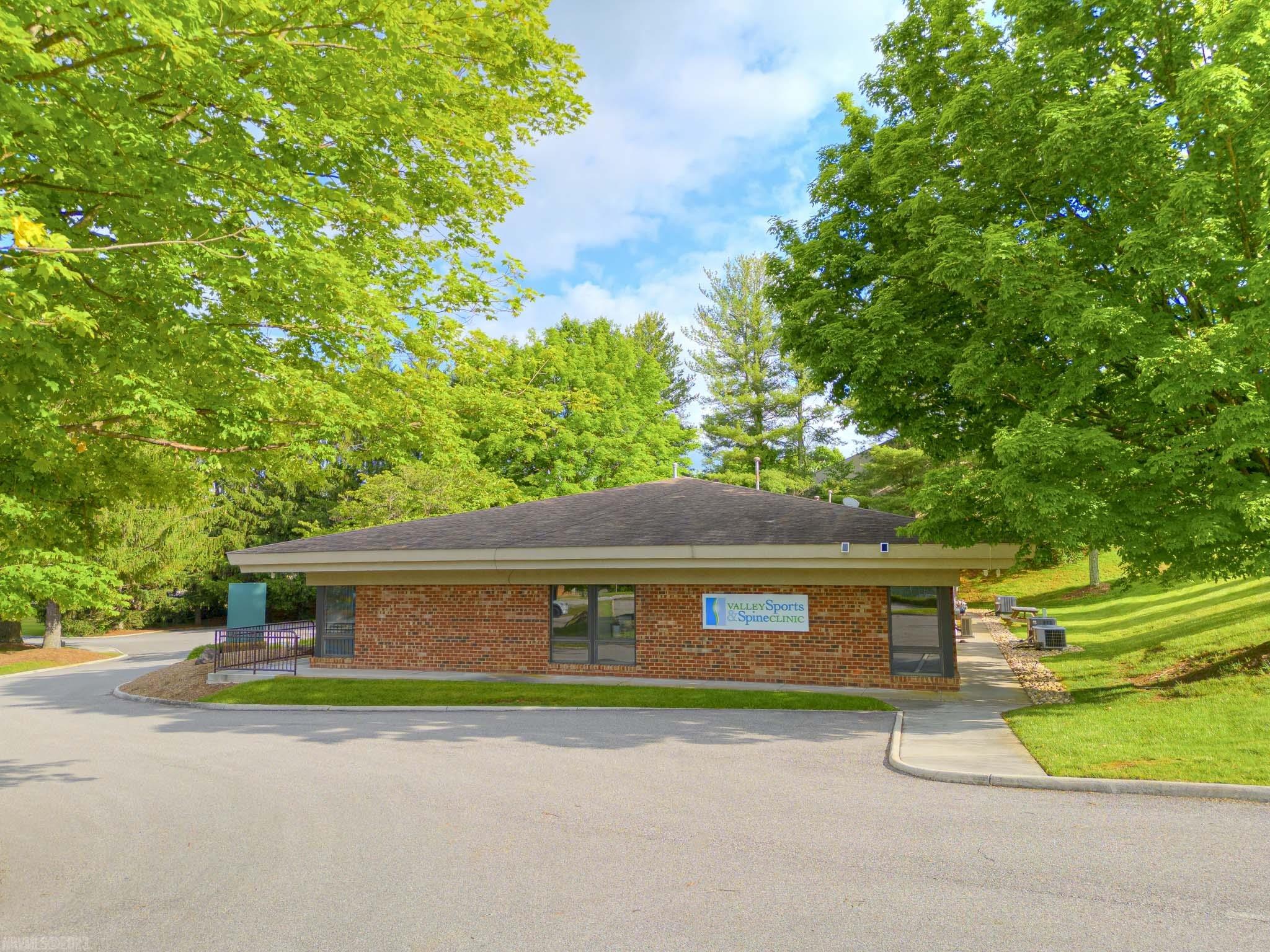 120 Professional Park Drive SE