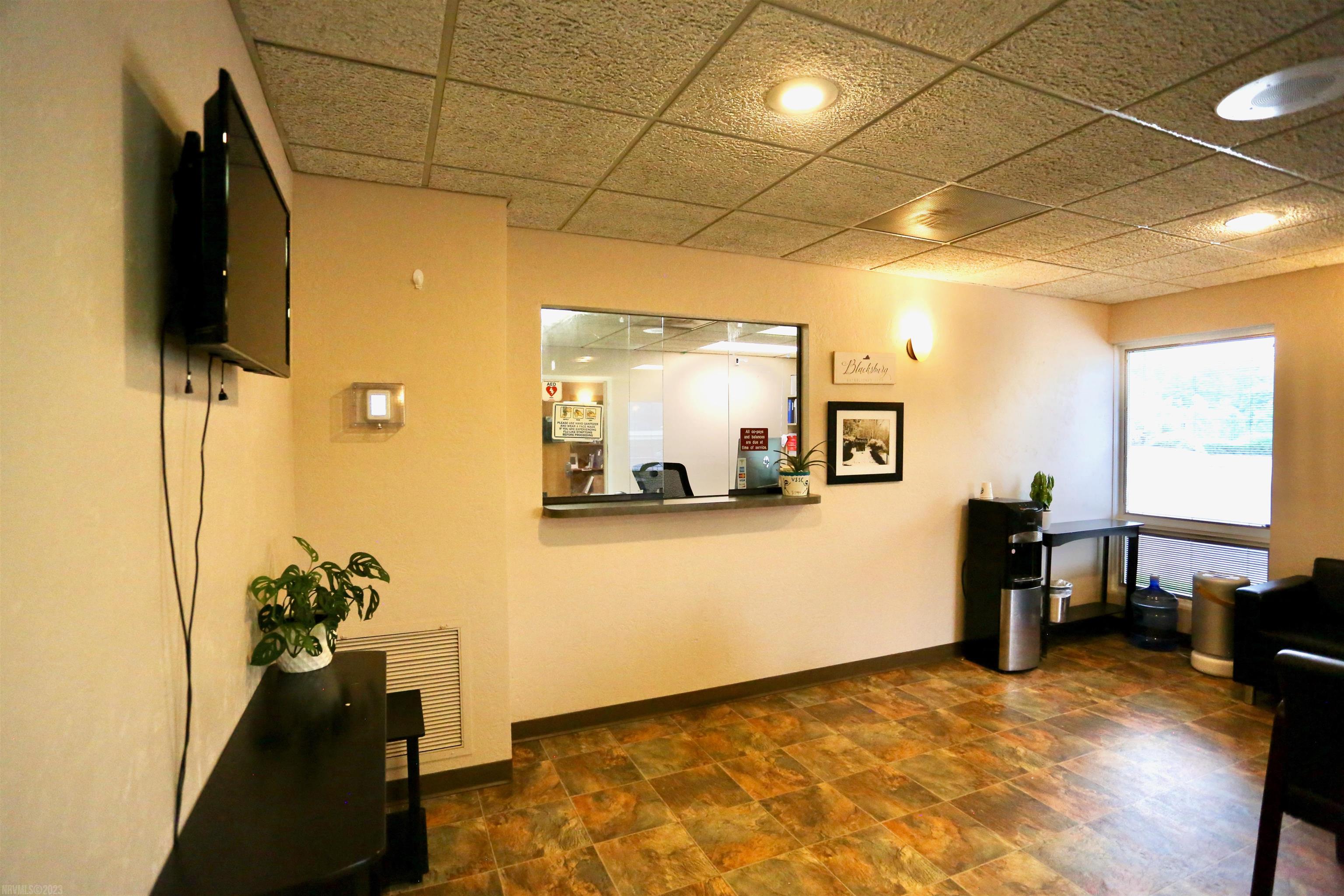 120 Professional Park Drive SE
