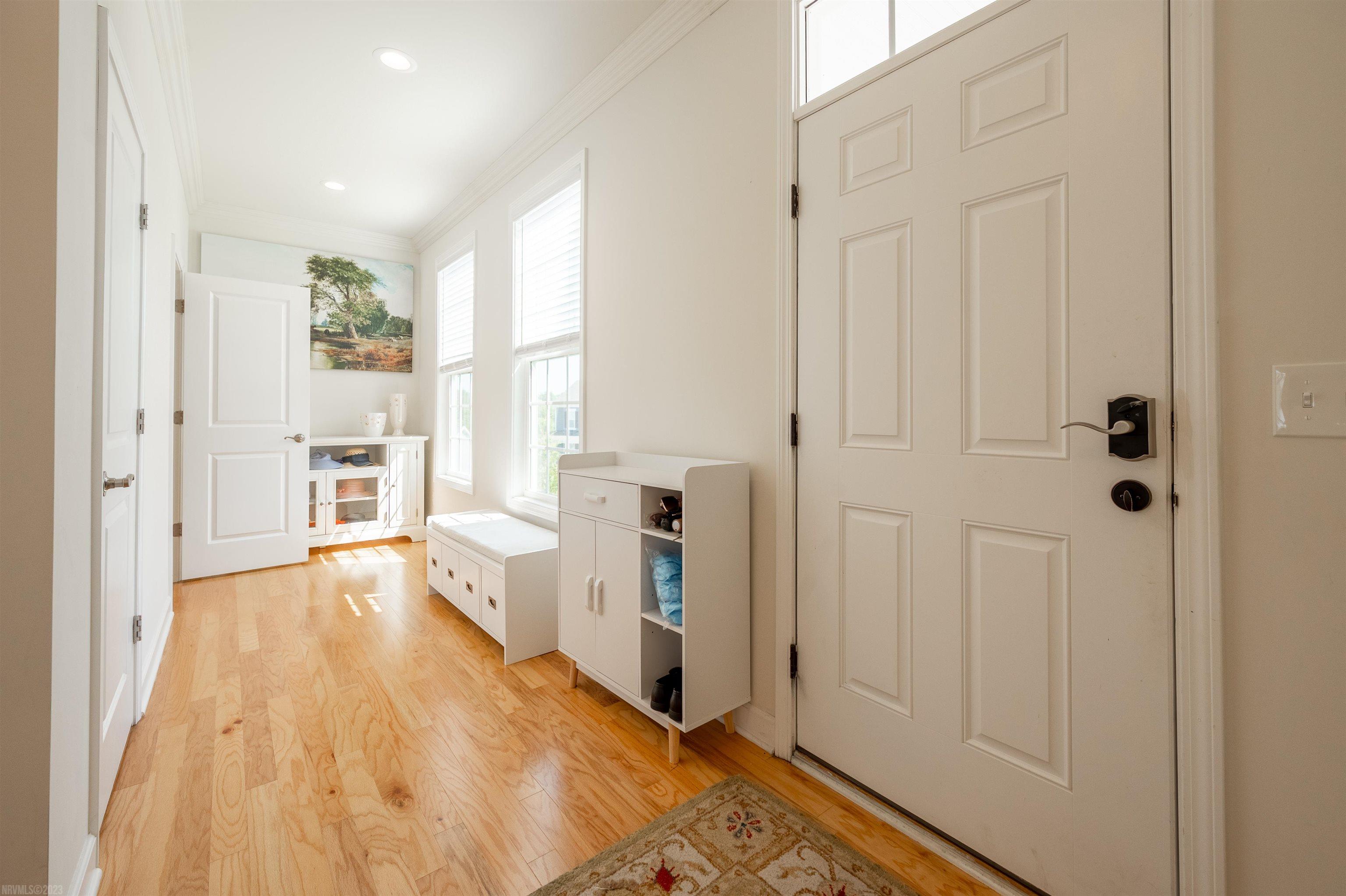 2271 SCENIC RIDGE Circle