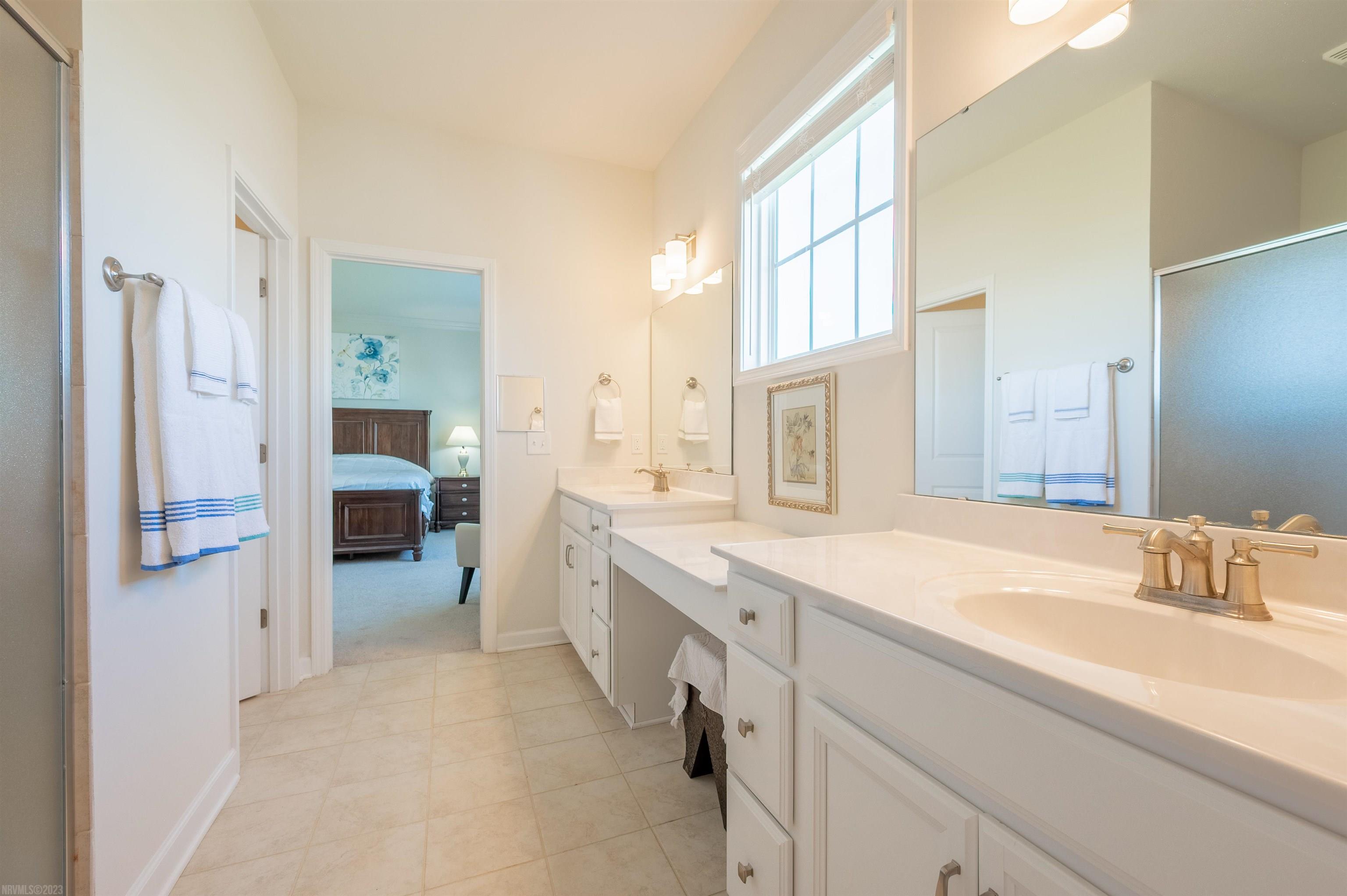 2271 SCENIC RIDGE Circle