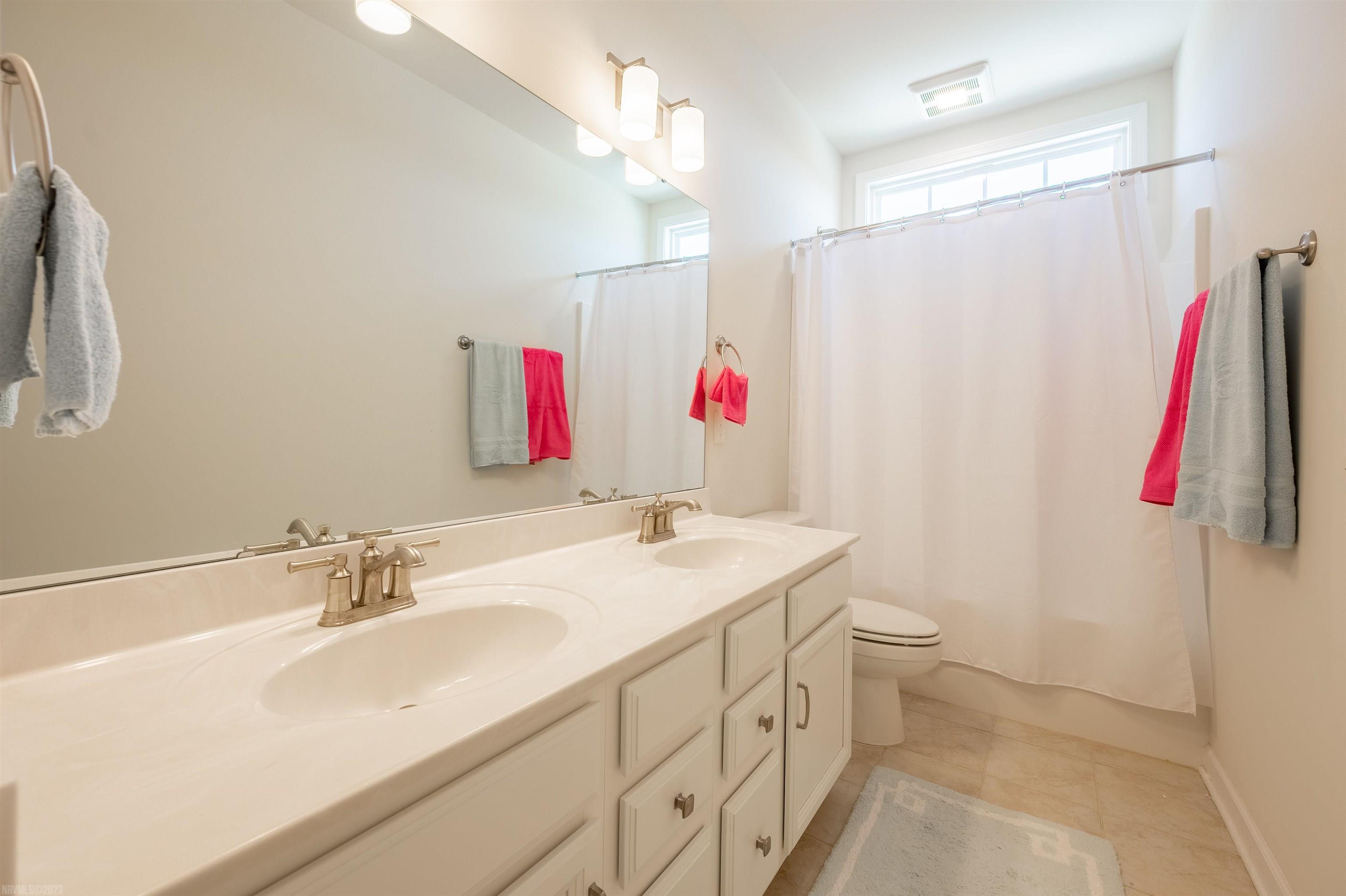 2271 SCENIC RIDGE Circle