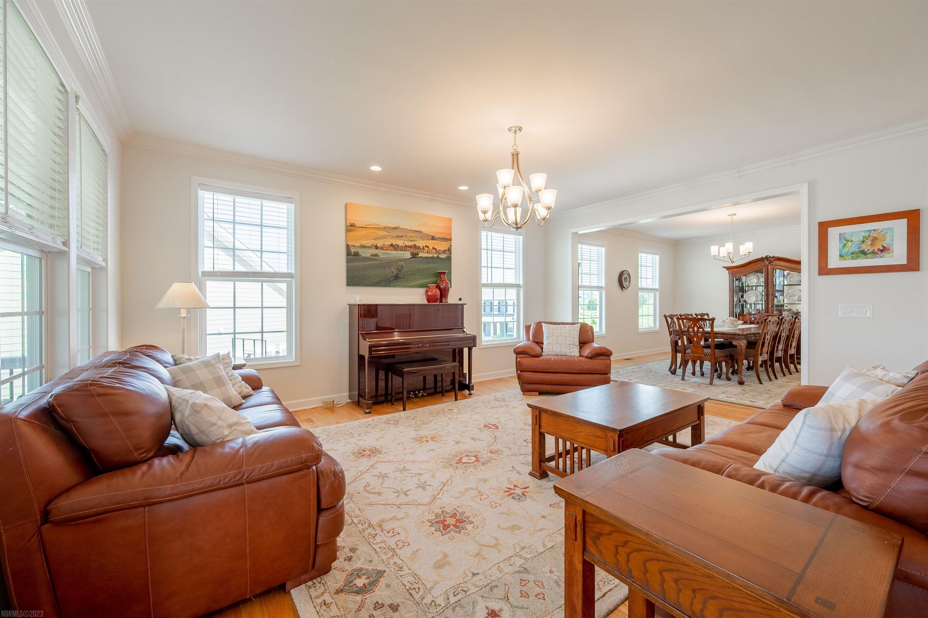 2271 SCENIC RIDGE Circle