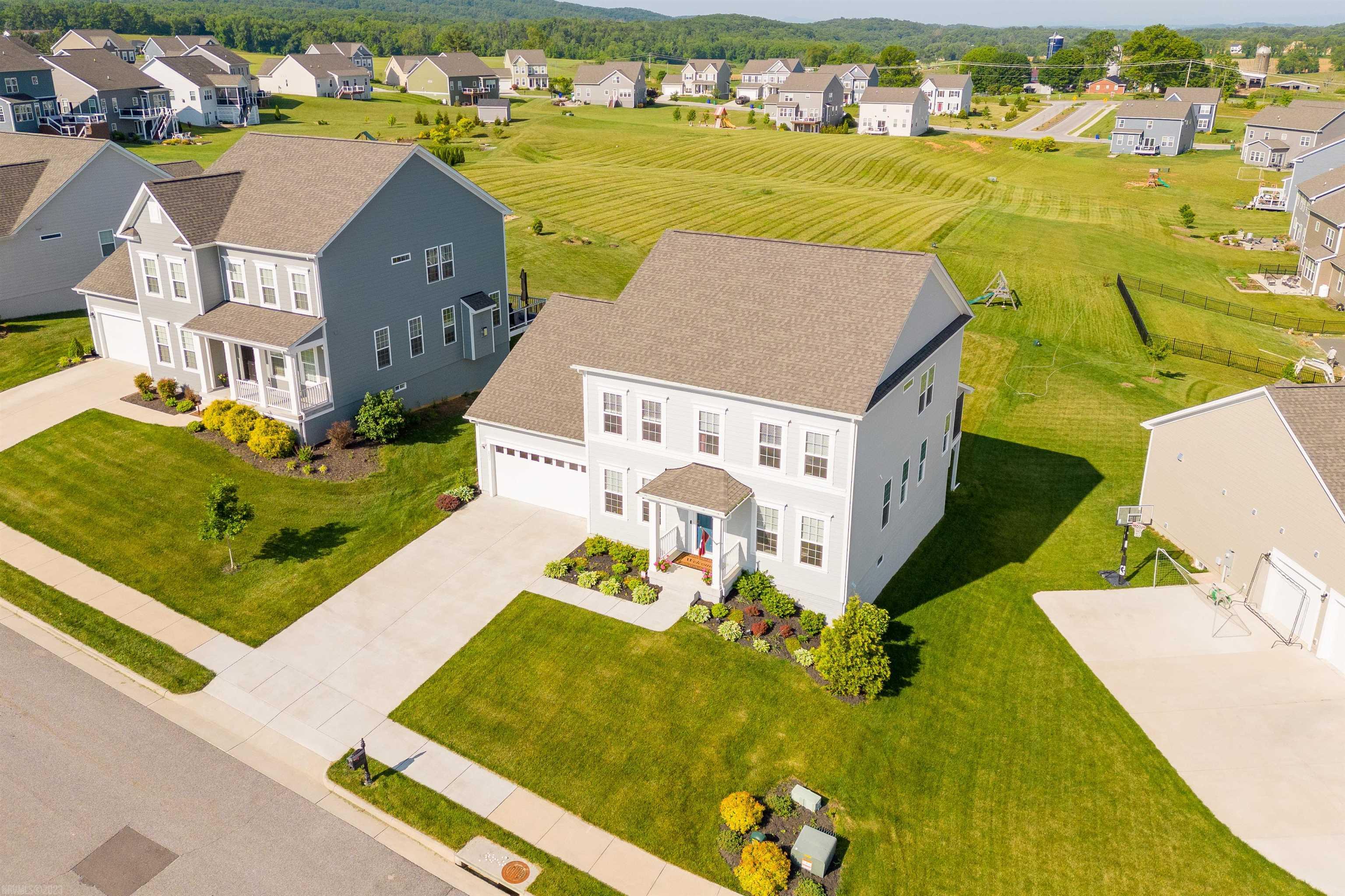 2271 SCENIC RIDGE Circle