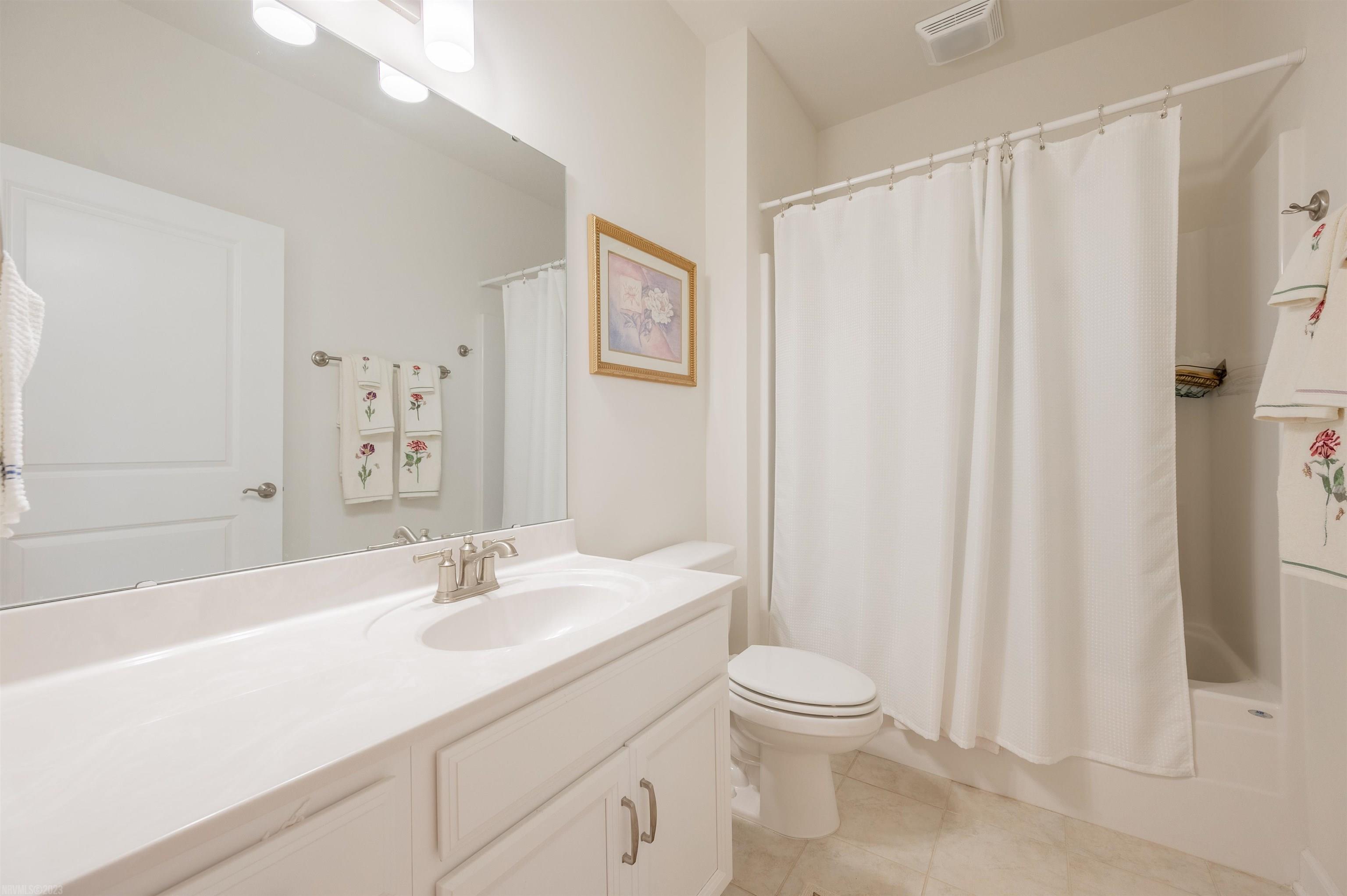 2271 SCENIC RIDGE Circle