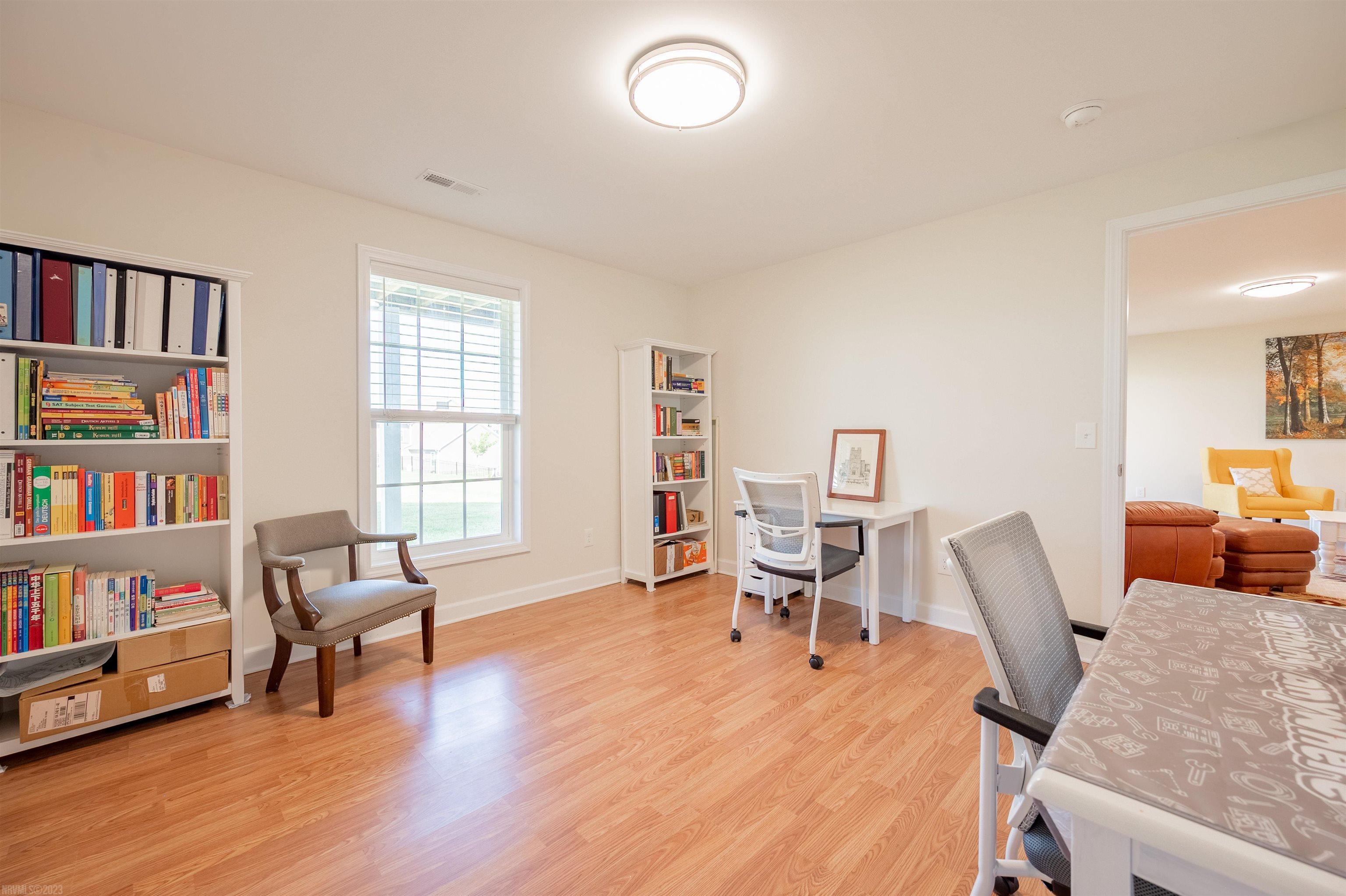 2271 SCENIC RIDGE Circle