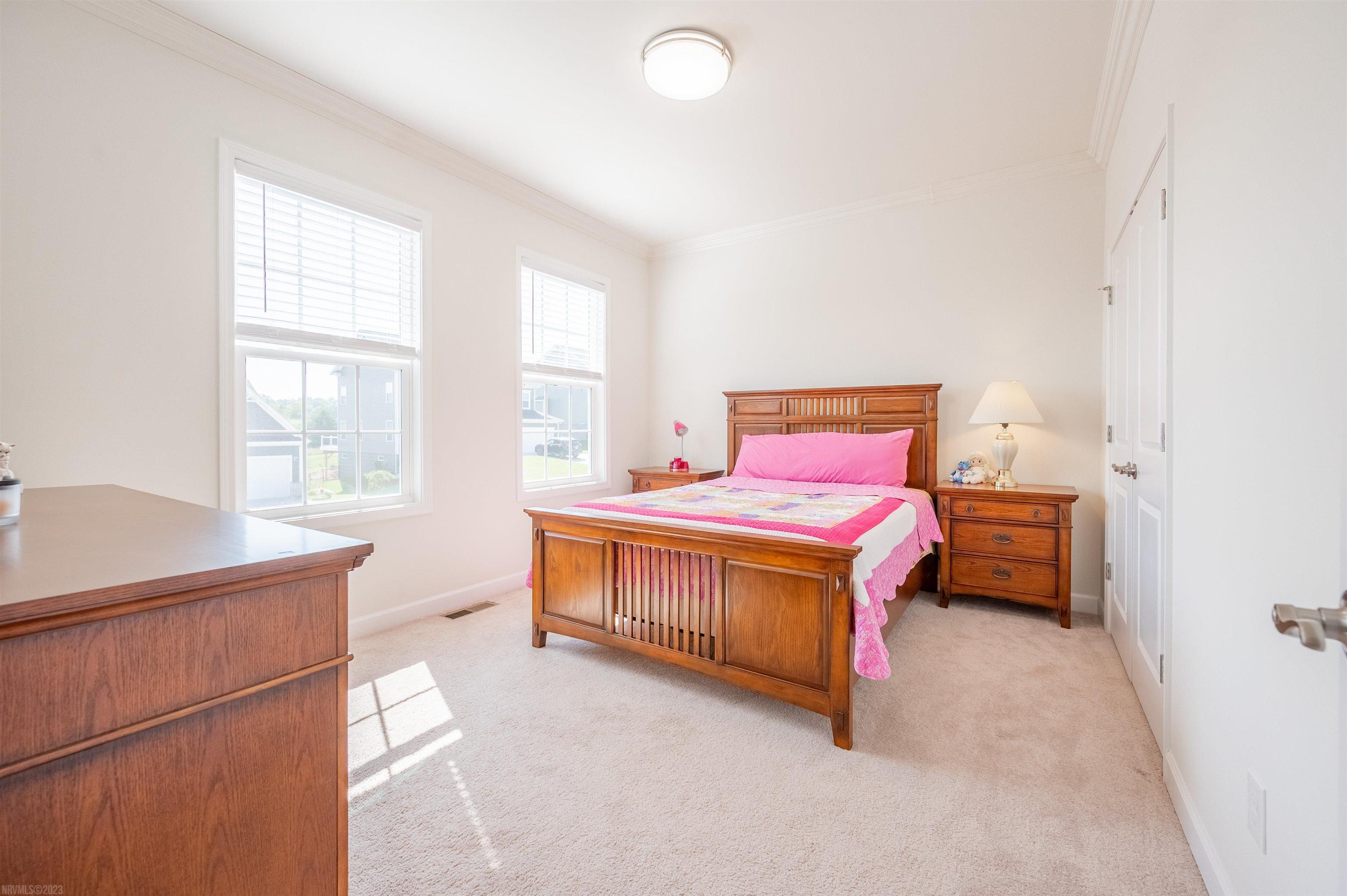 2271 SCENIC RIDGE Circle