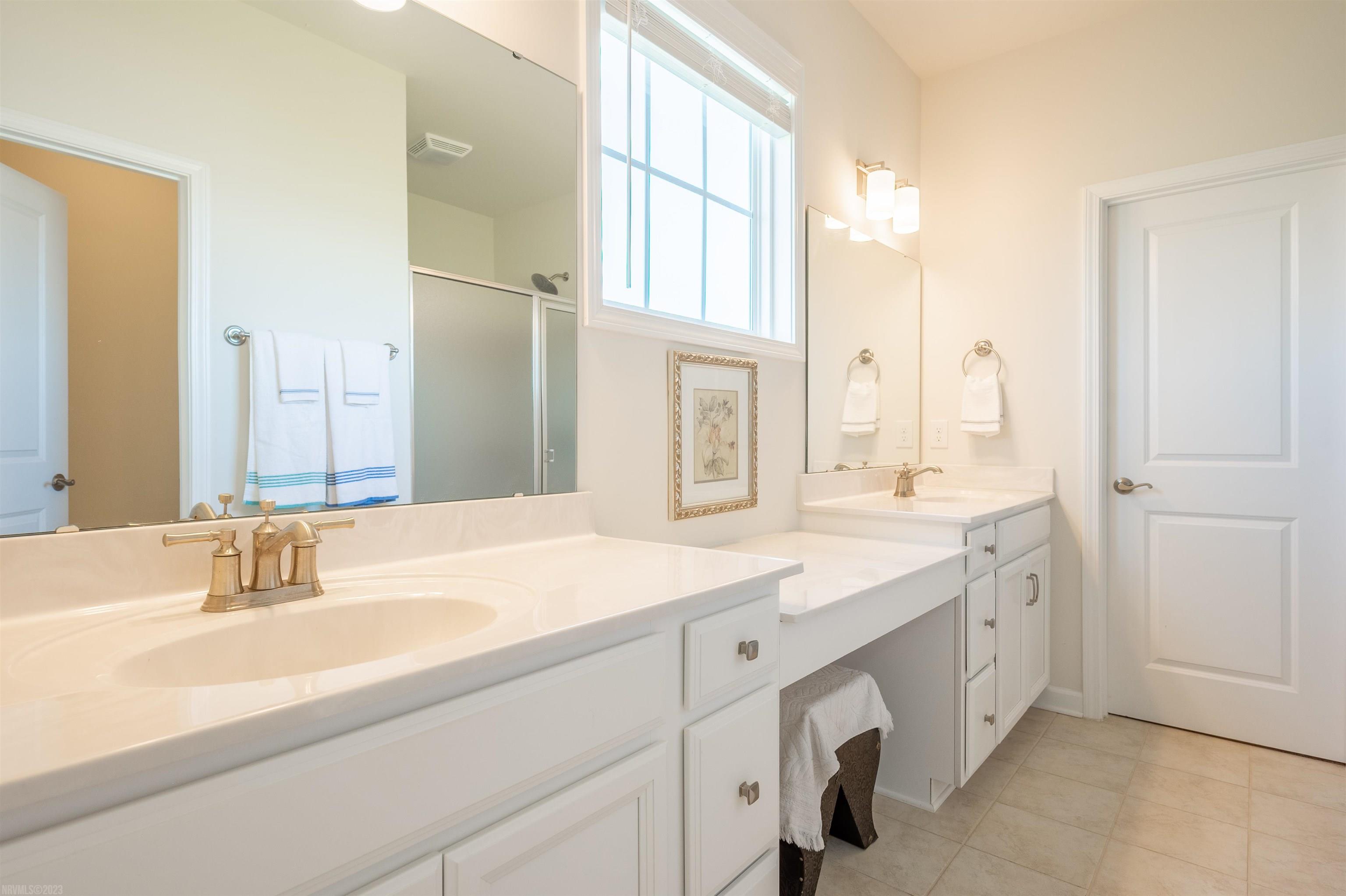2271 SCENIC RIDGE Circle