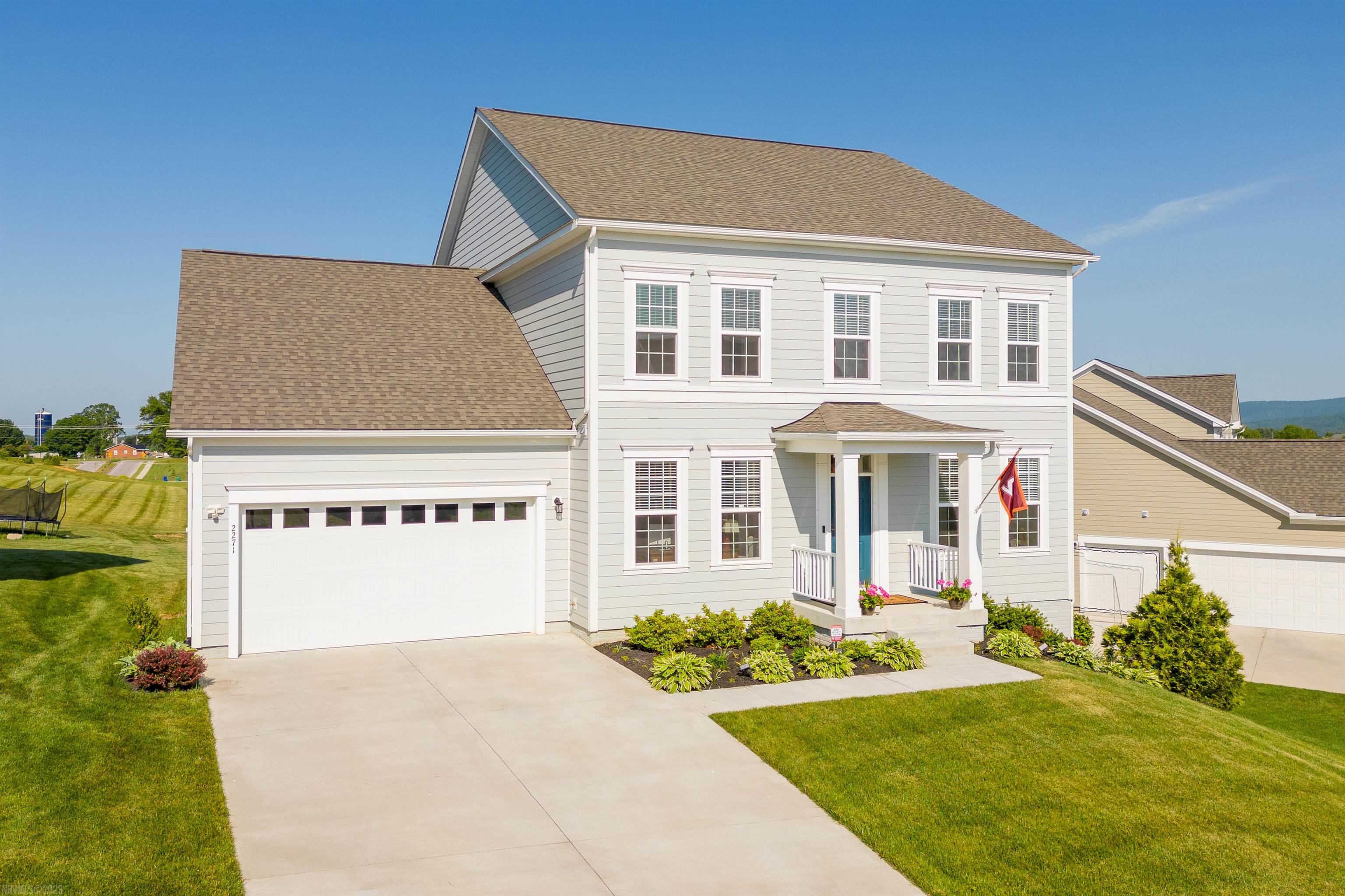 2271 SCENIC RIDGE Circle