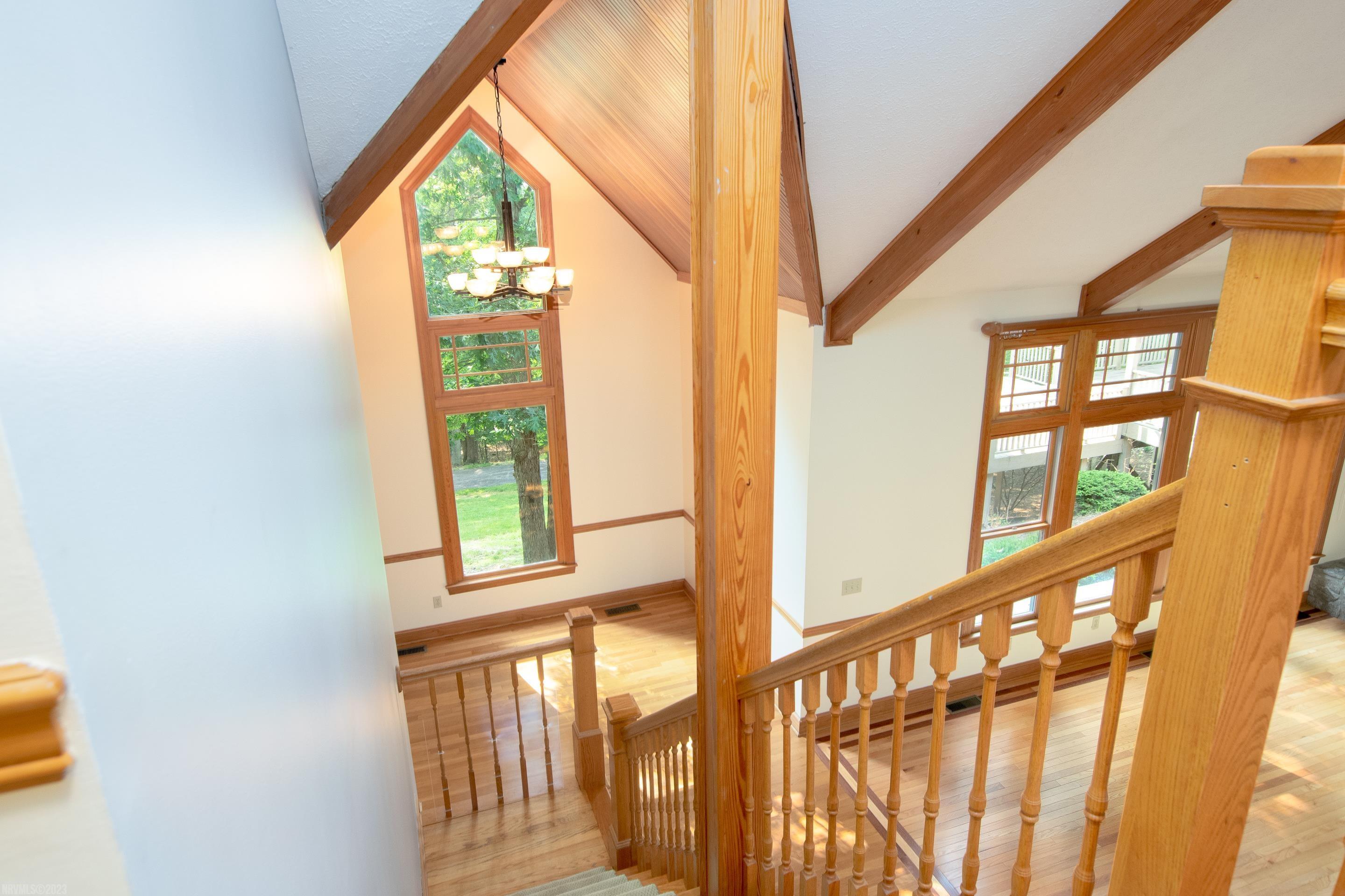 295 DEERCROFT Drive