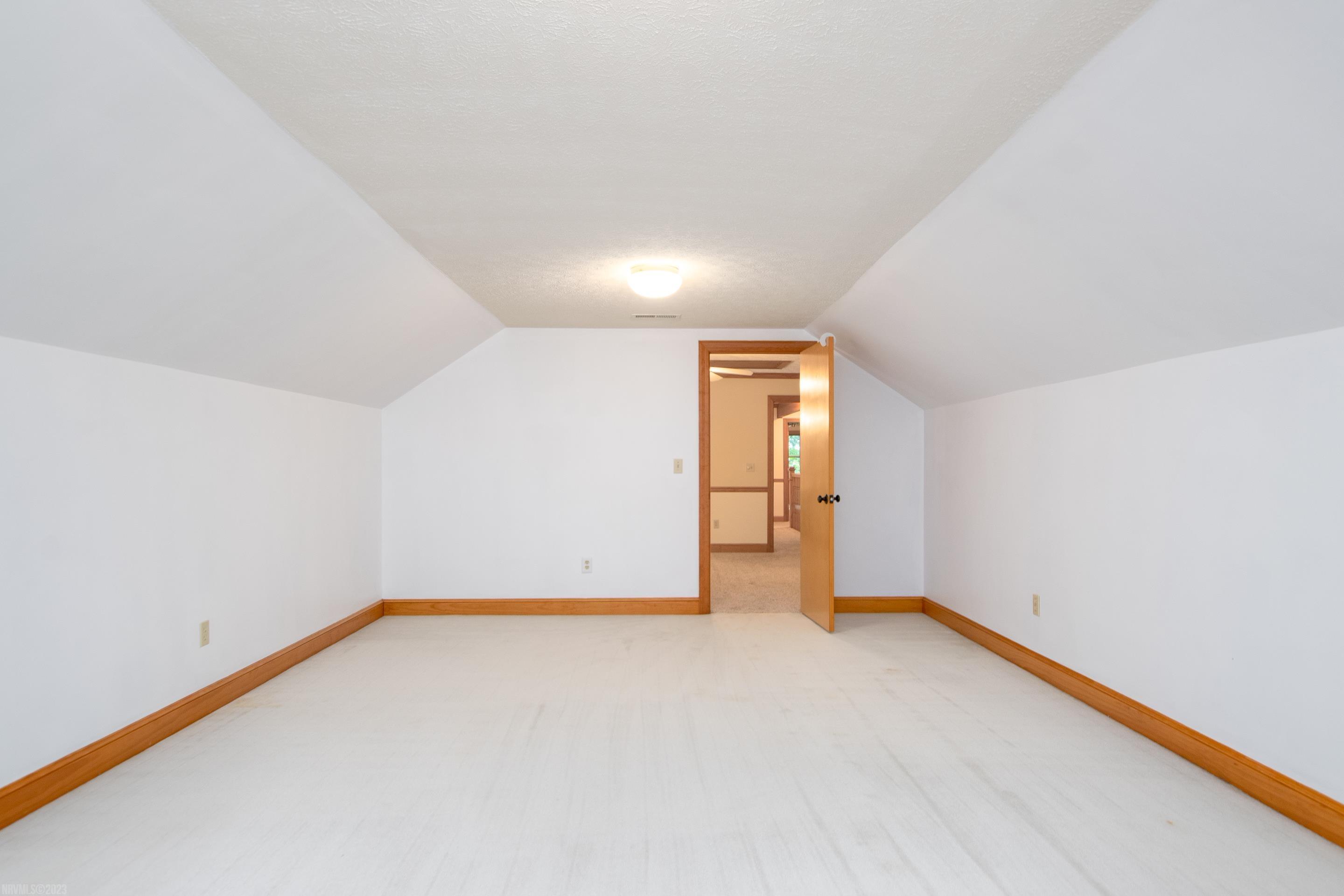 295 DEERCROFT Drive