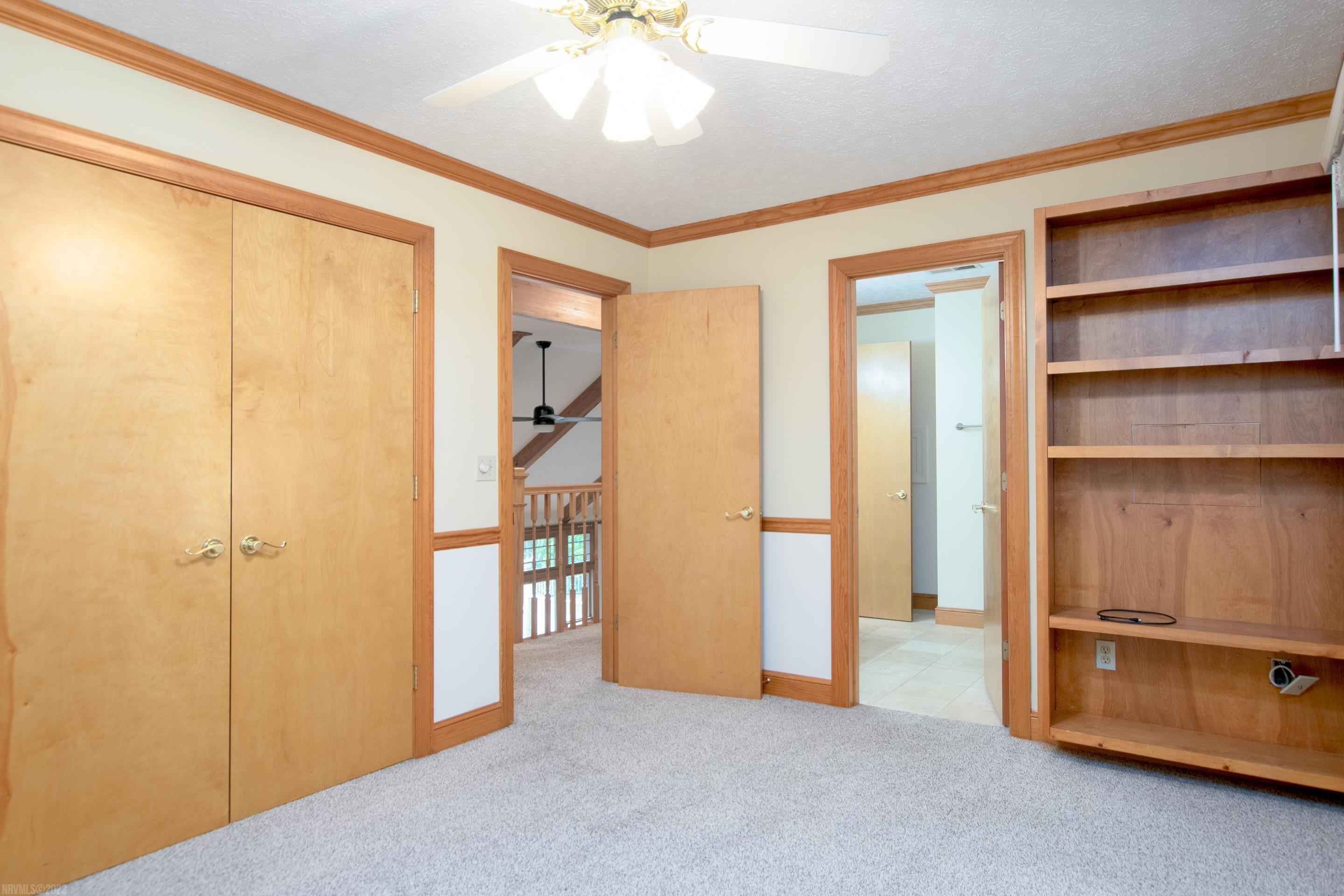 295 DEERCROFT Drive