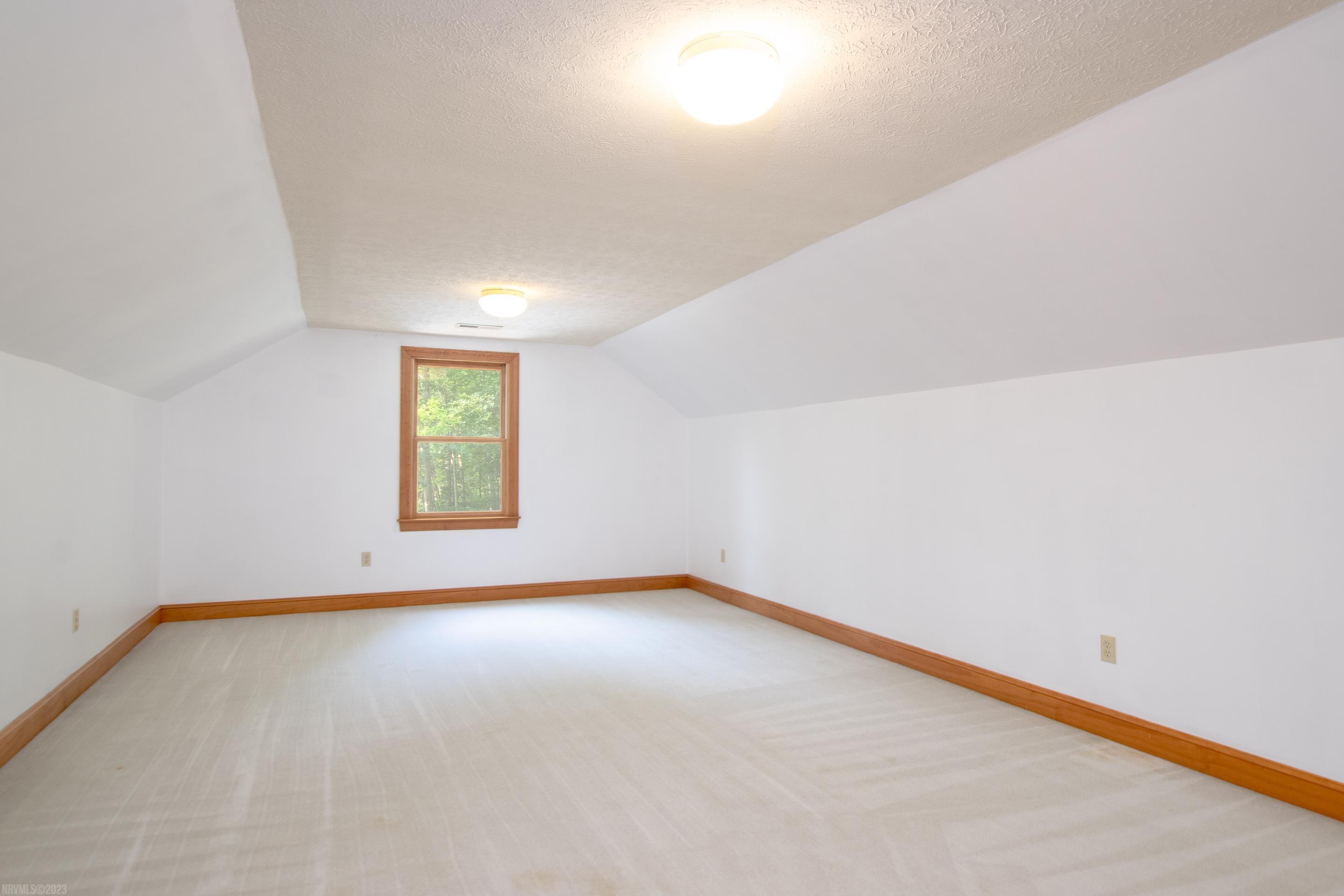 295 DEERCROFT Drive