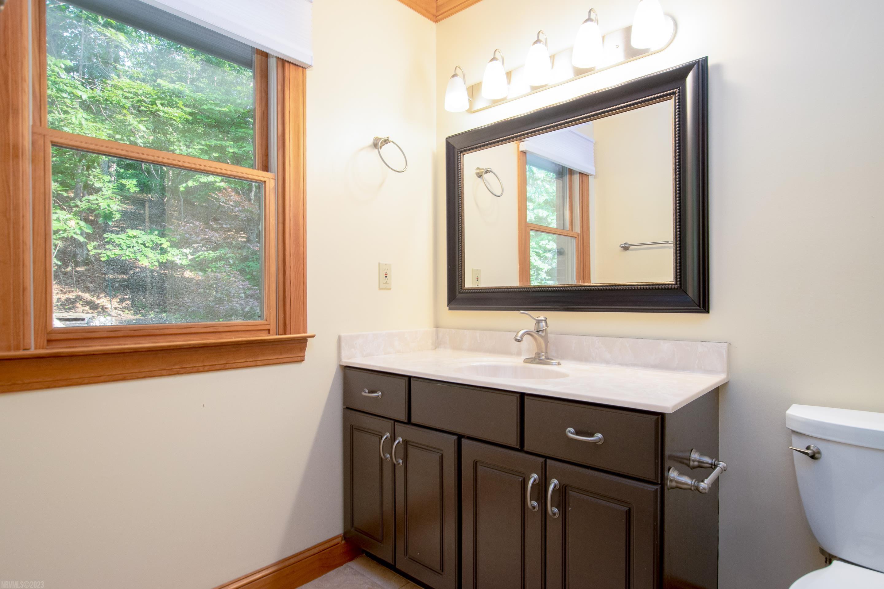295 DEERCROFT Drive