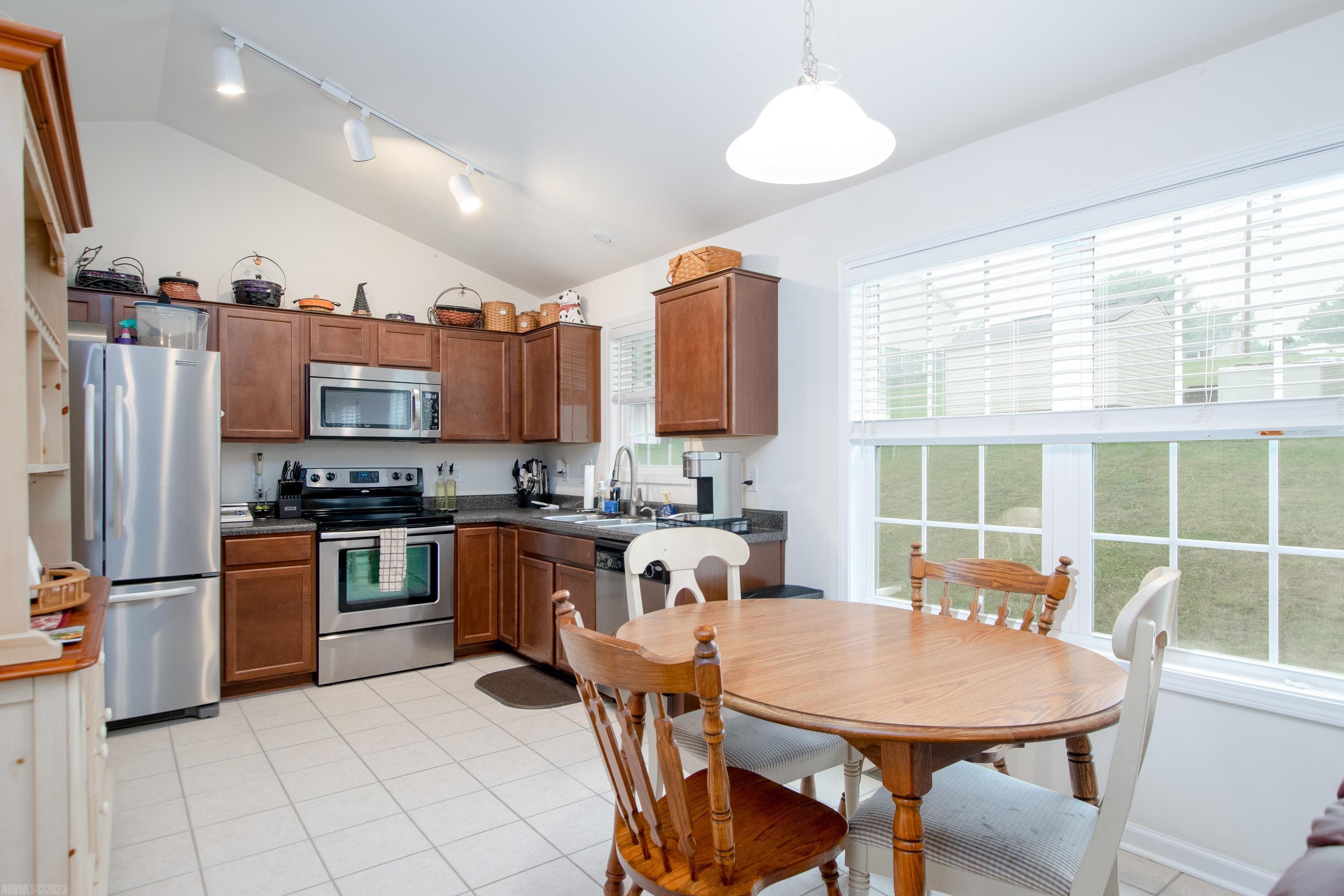 580 KEYSTONE Drive