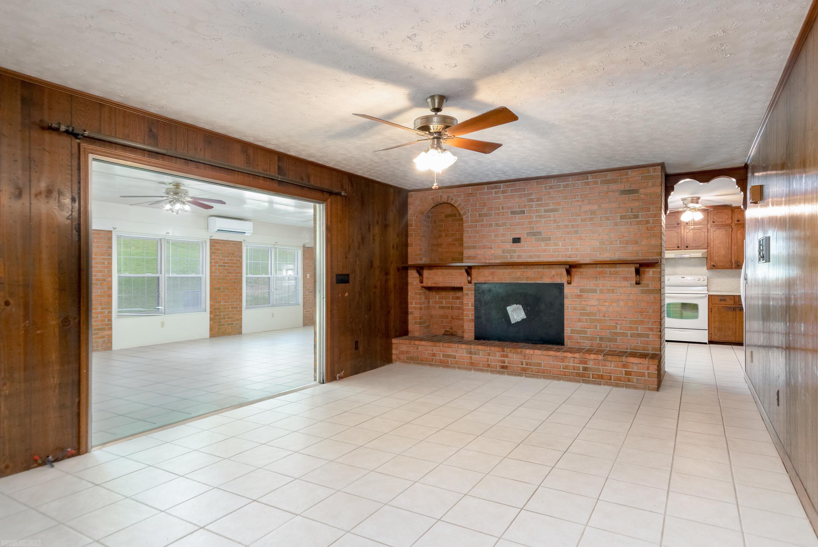 2716 Mud Pike Road