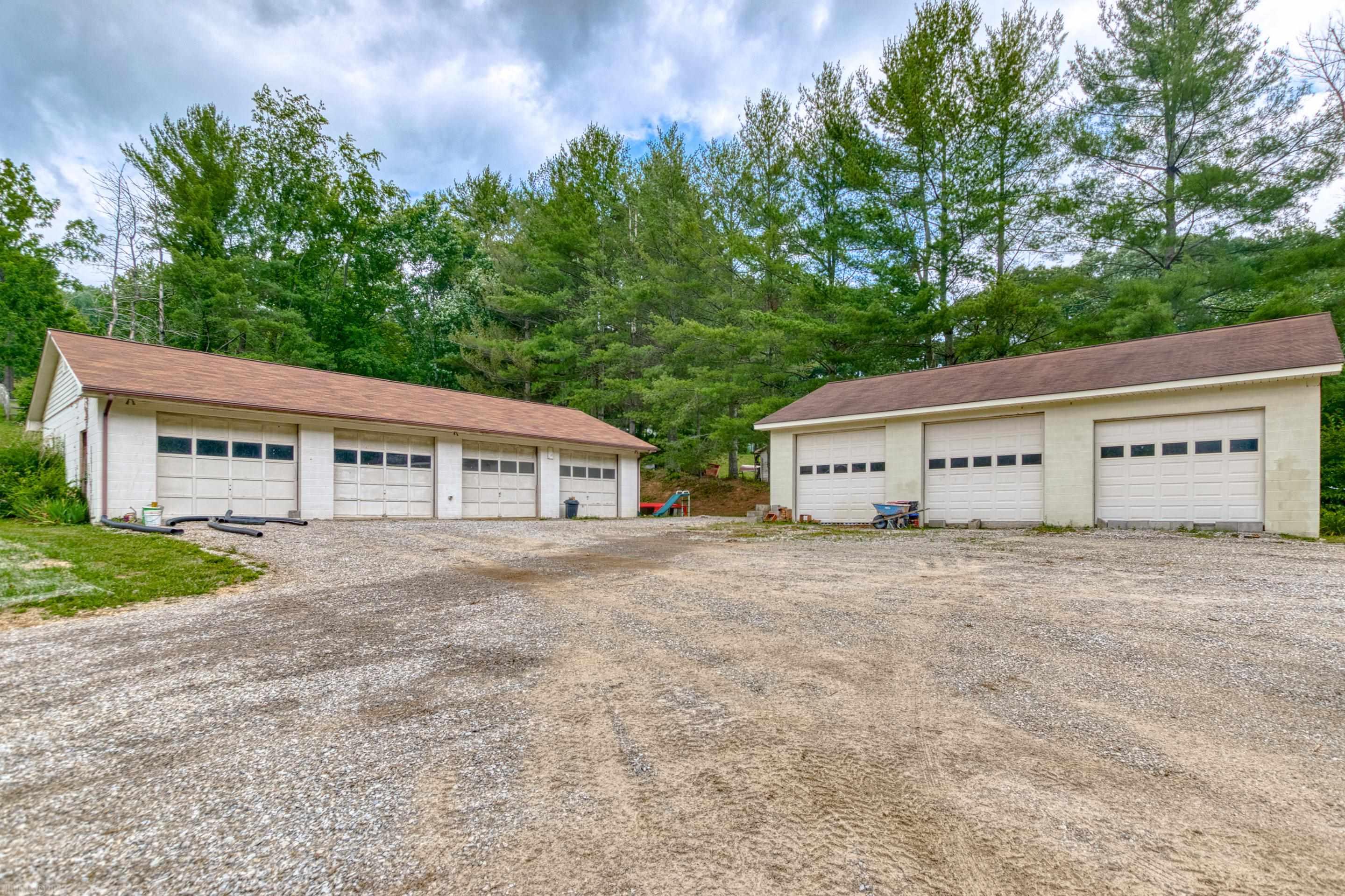 2716 Mud Pike Road