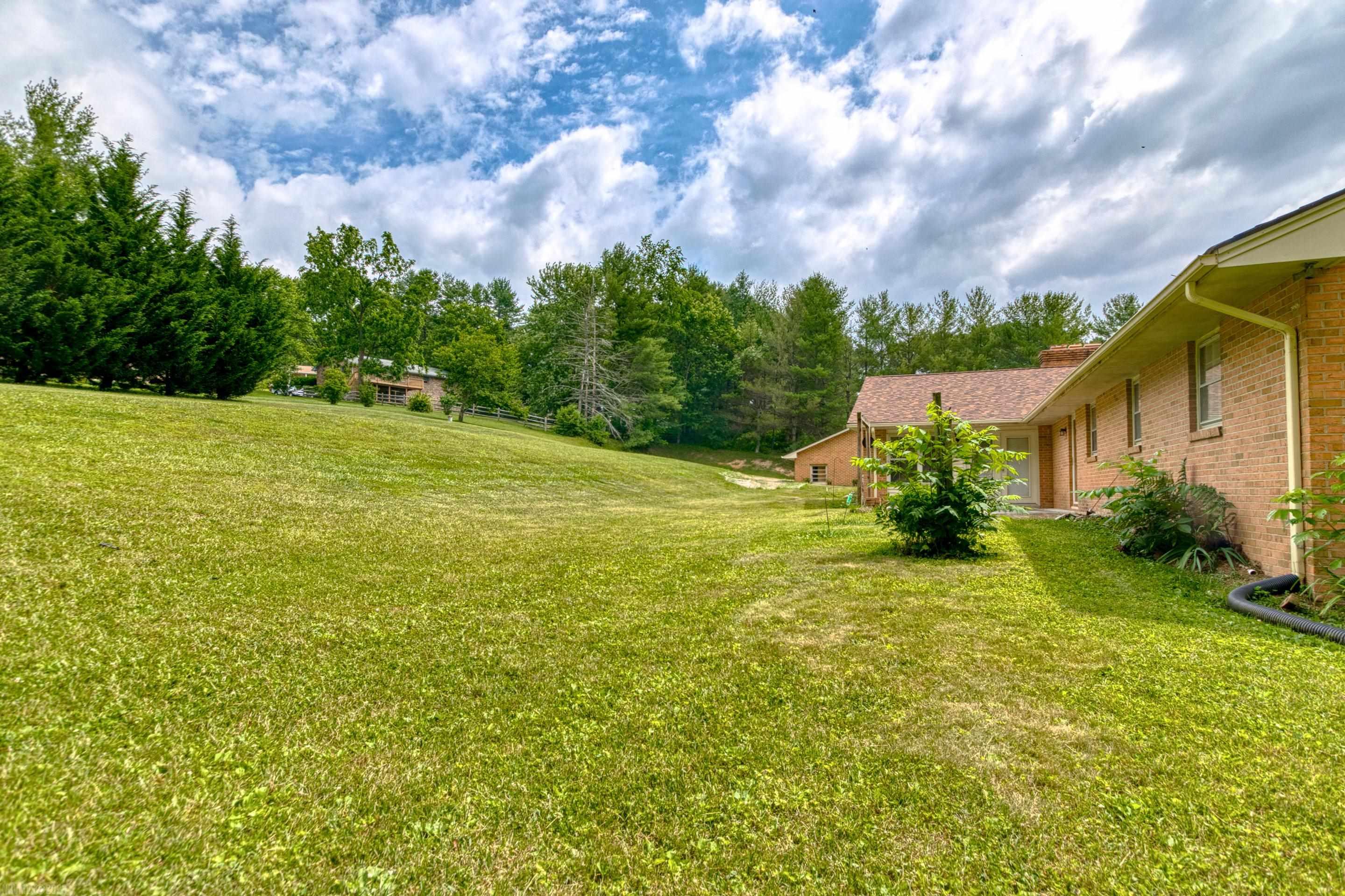 2716 Mud Pike Road