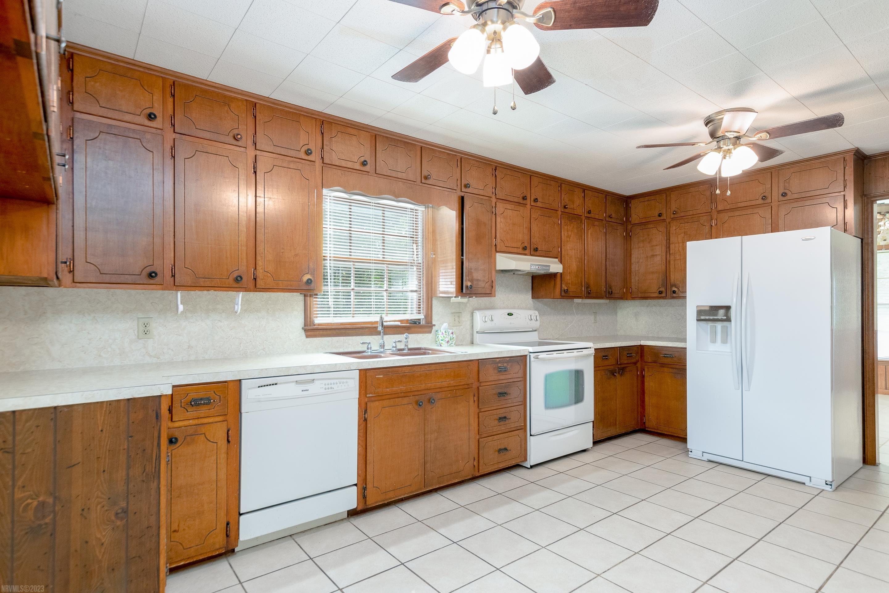2716 Mud Pike Road