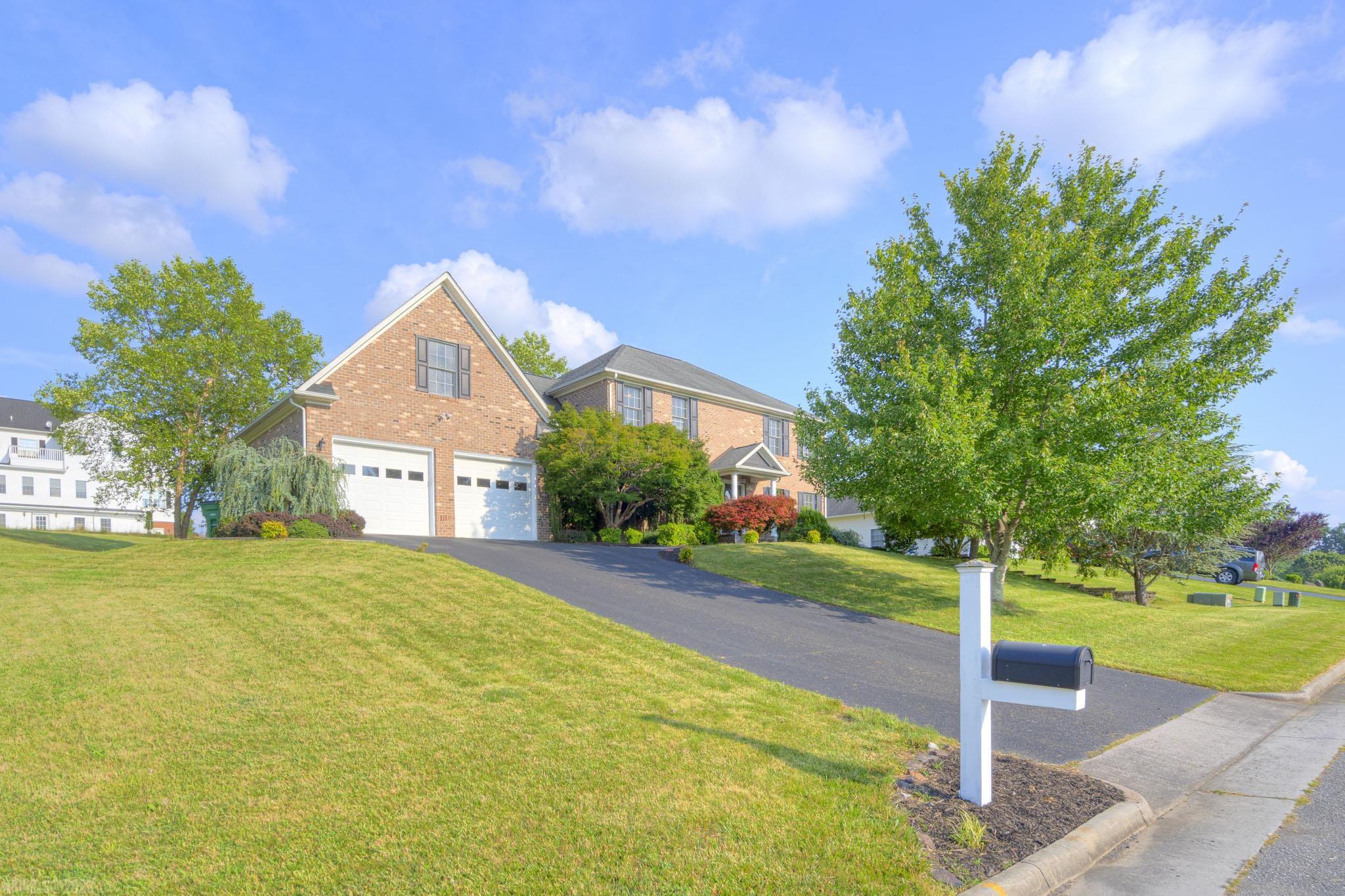 135 Cedar Bluff Drive