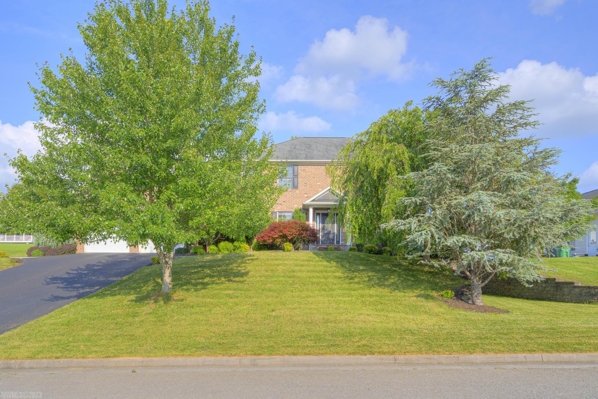 135 Cedar Bluff Drive