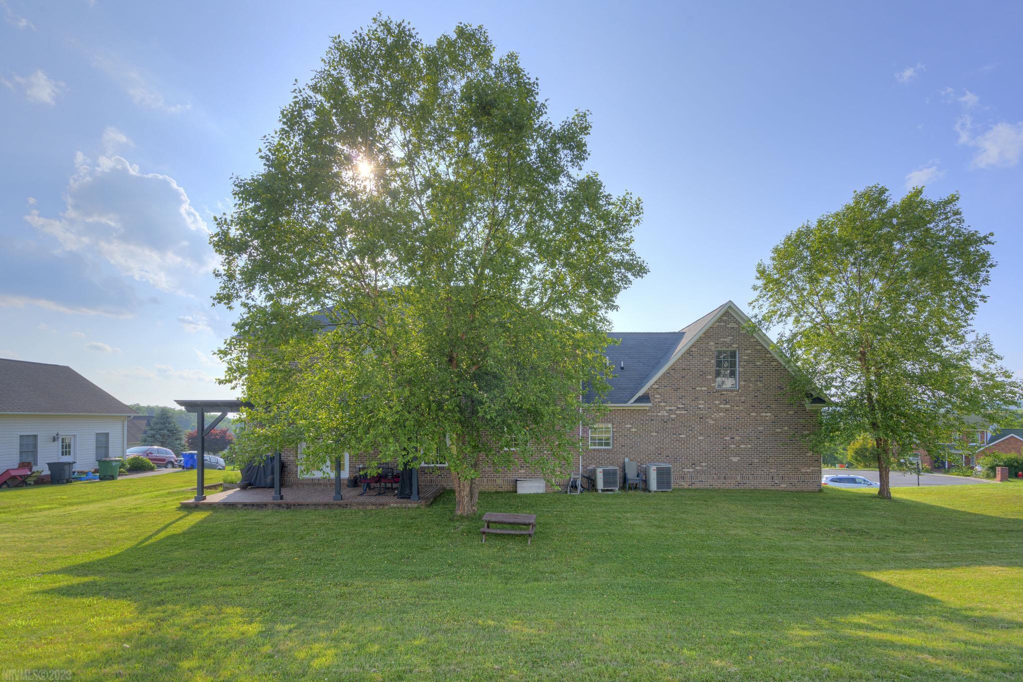 135 Cedar Bluff Drive