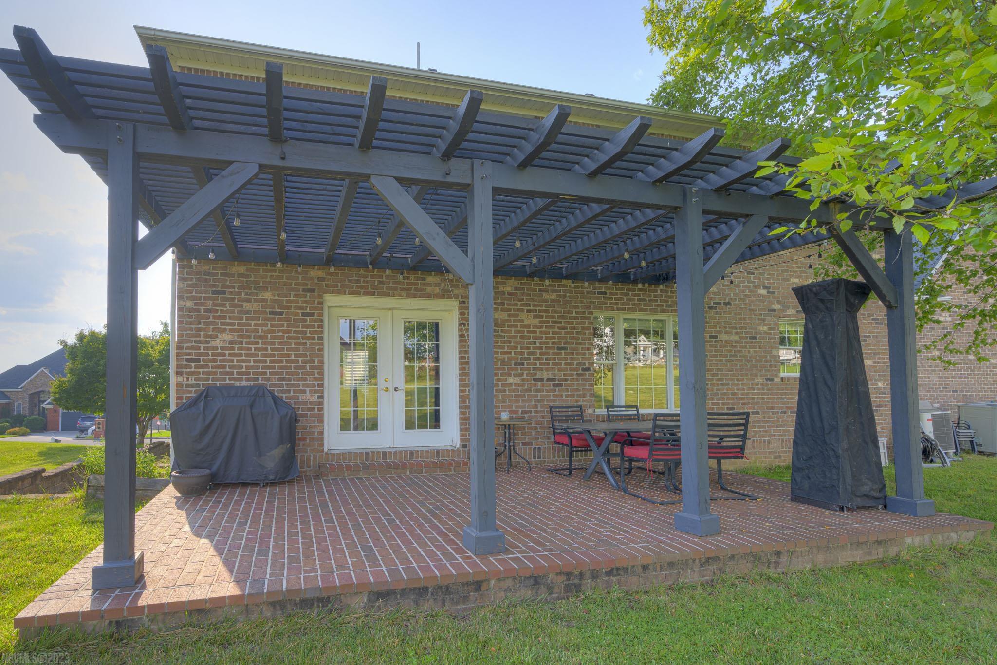 135 Cedar Bluff Drive