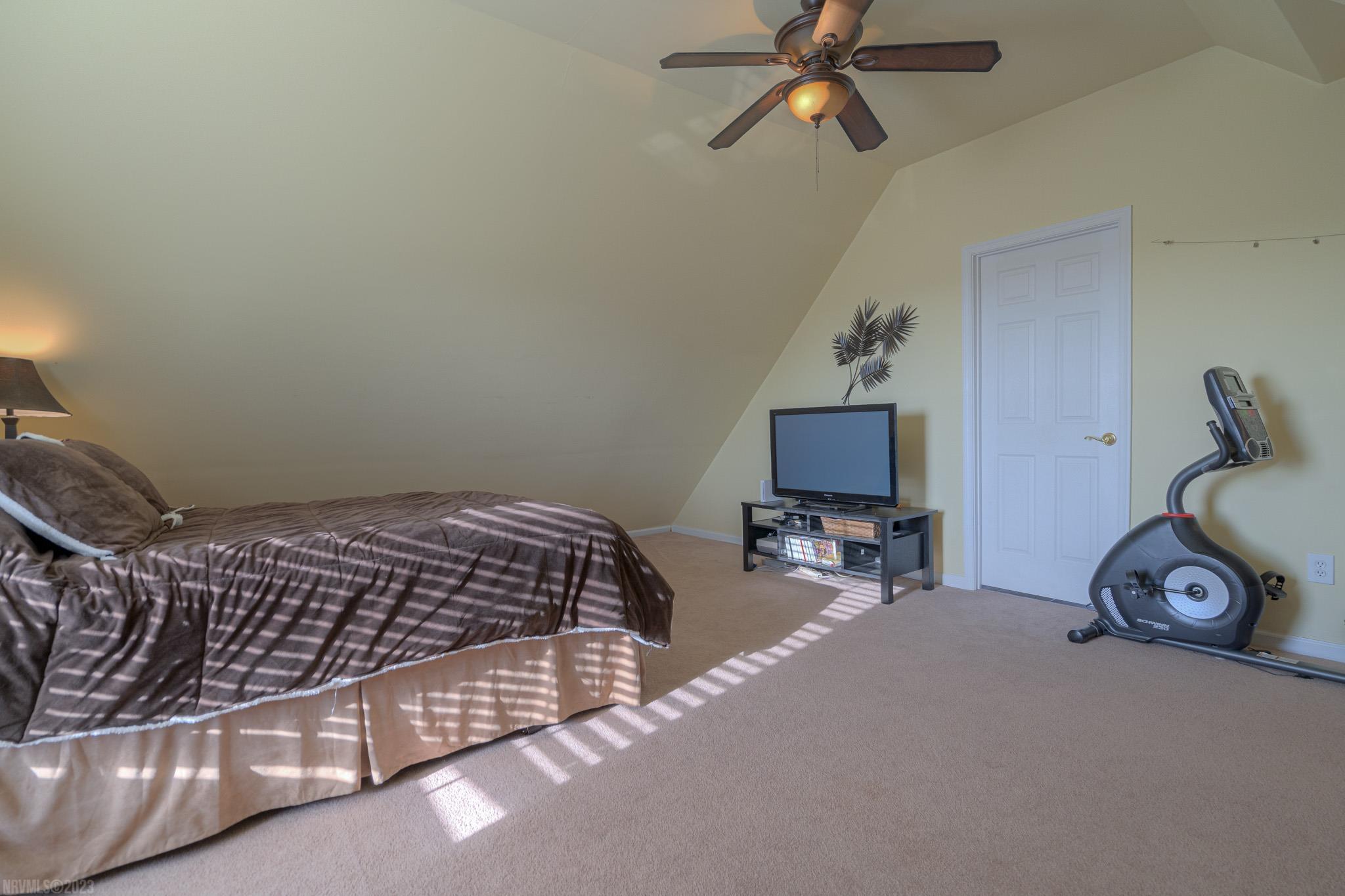 135 Cedar Bluff Drive