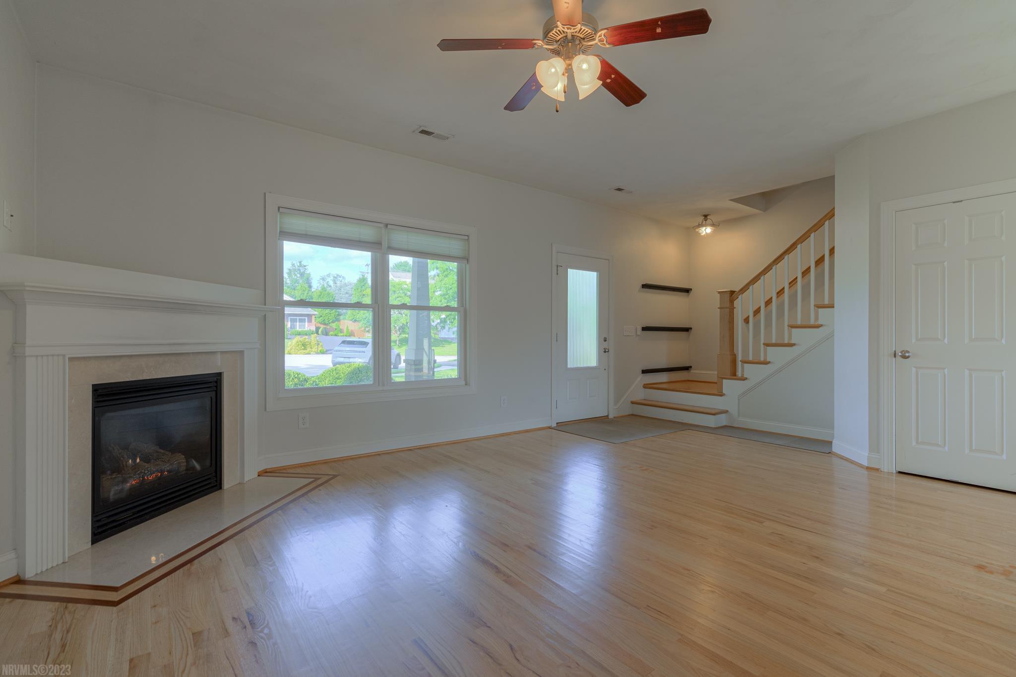 1807 Asher Lane
