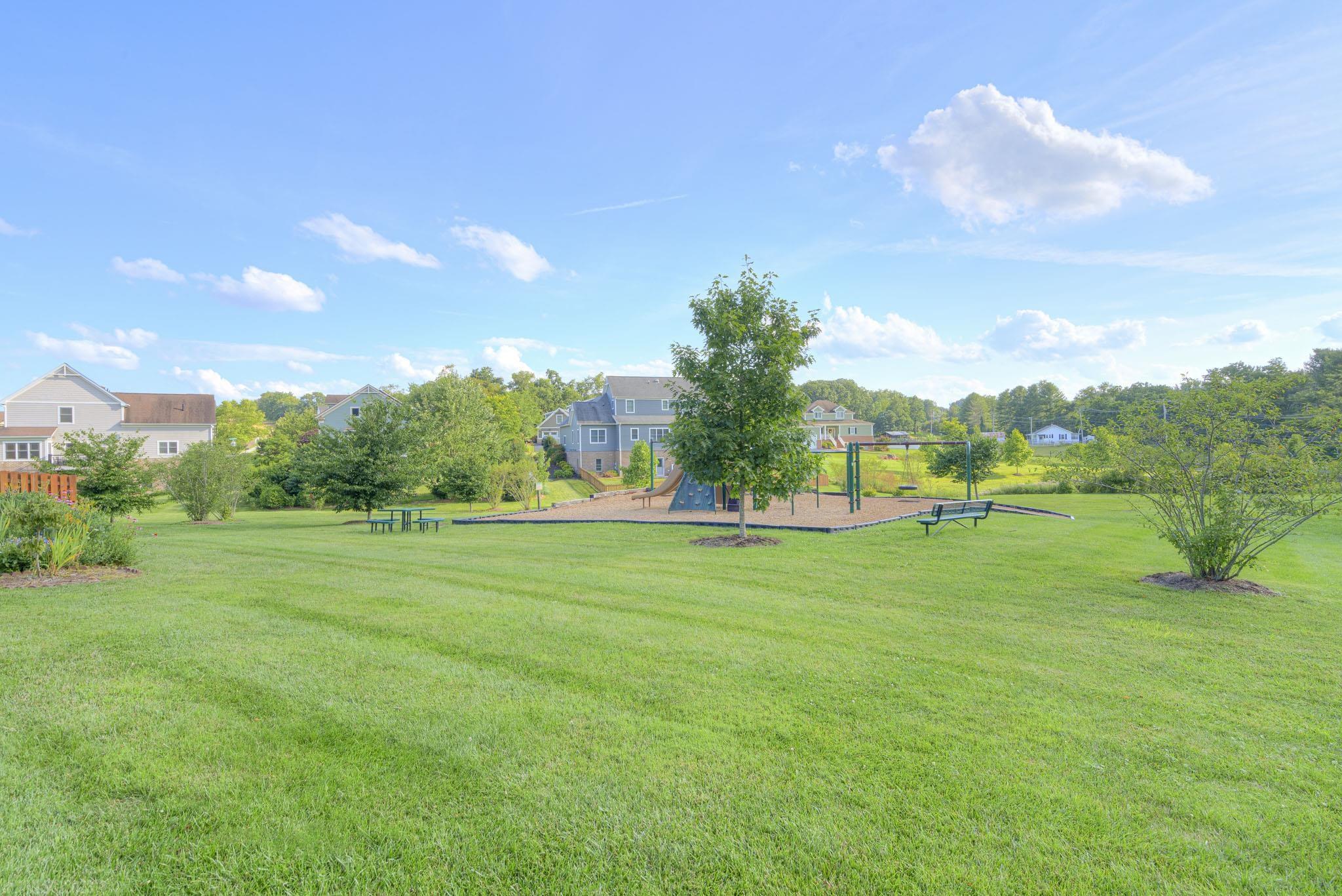 1807 Asher Lane