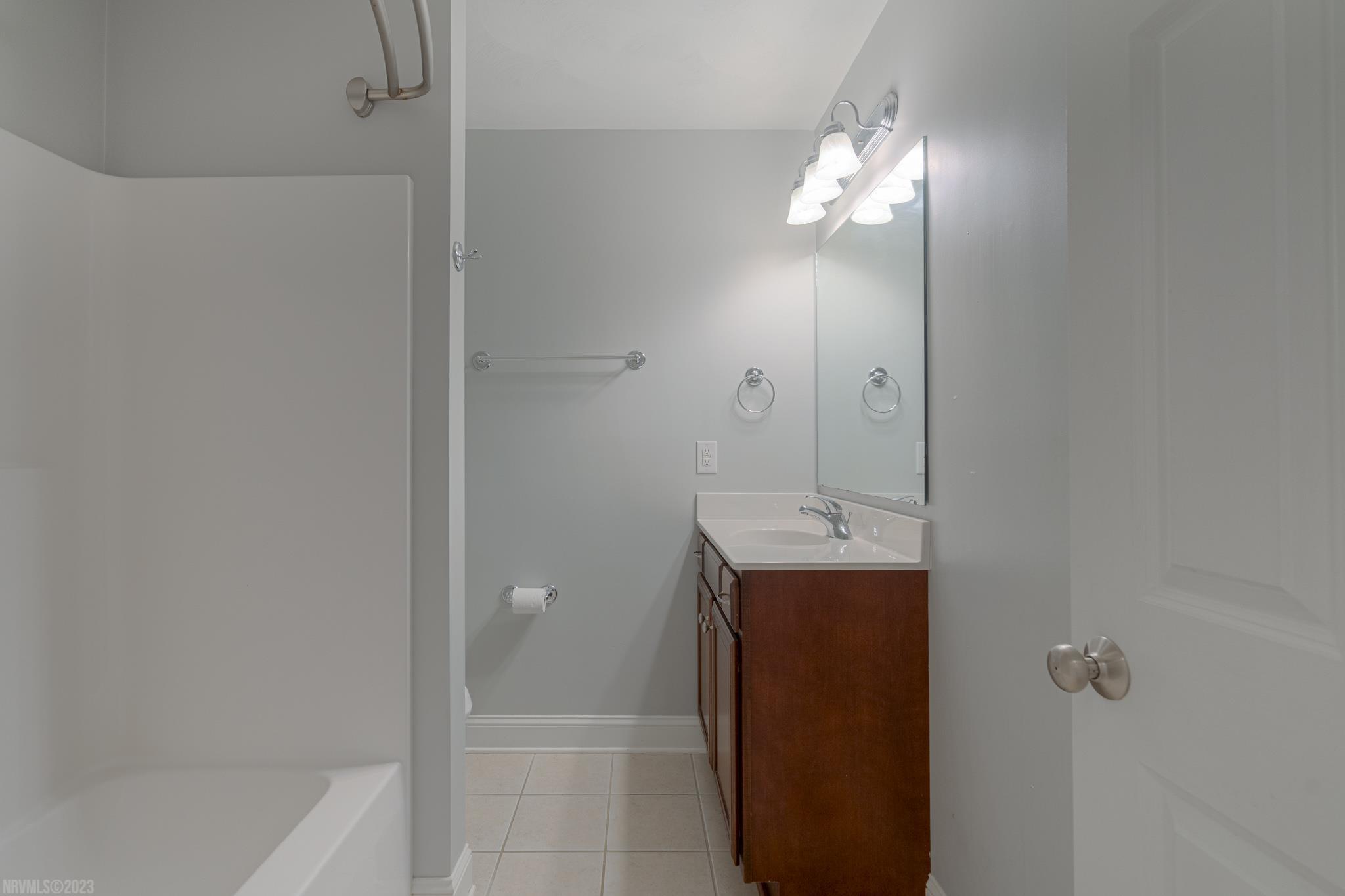 1807 Asher Lane