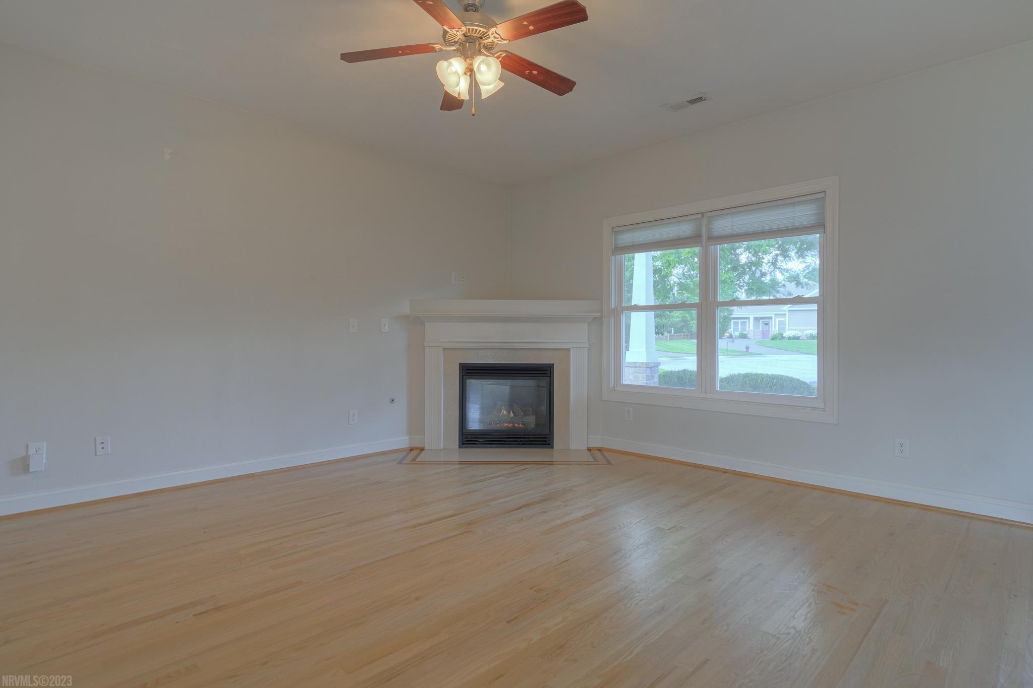 1807 Asher Lane