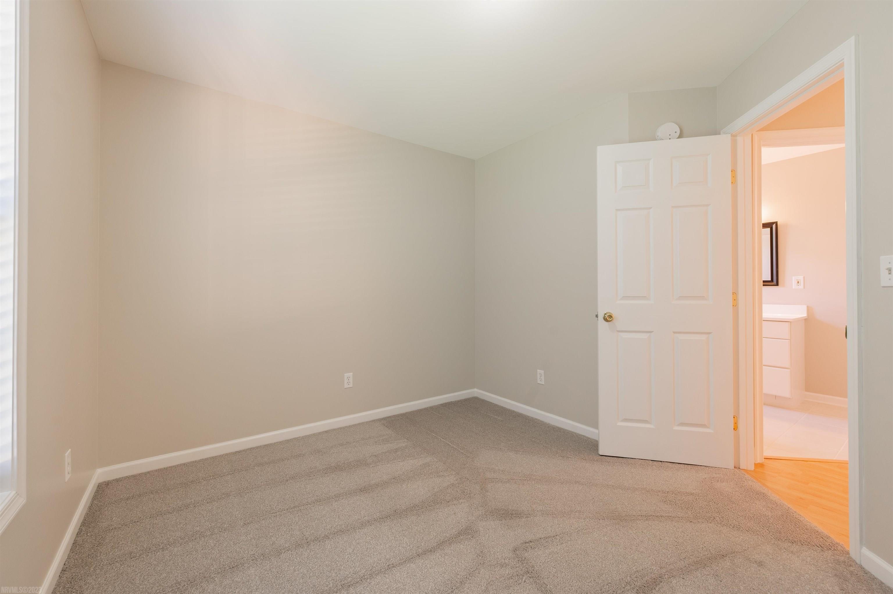 309 FOREST Avenue