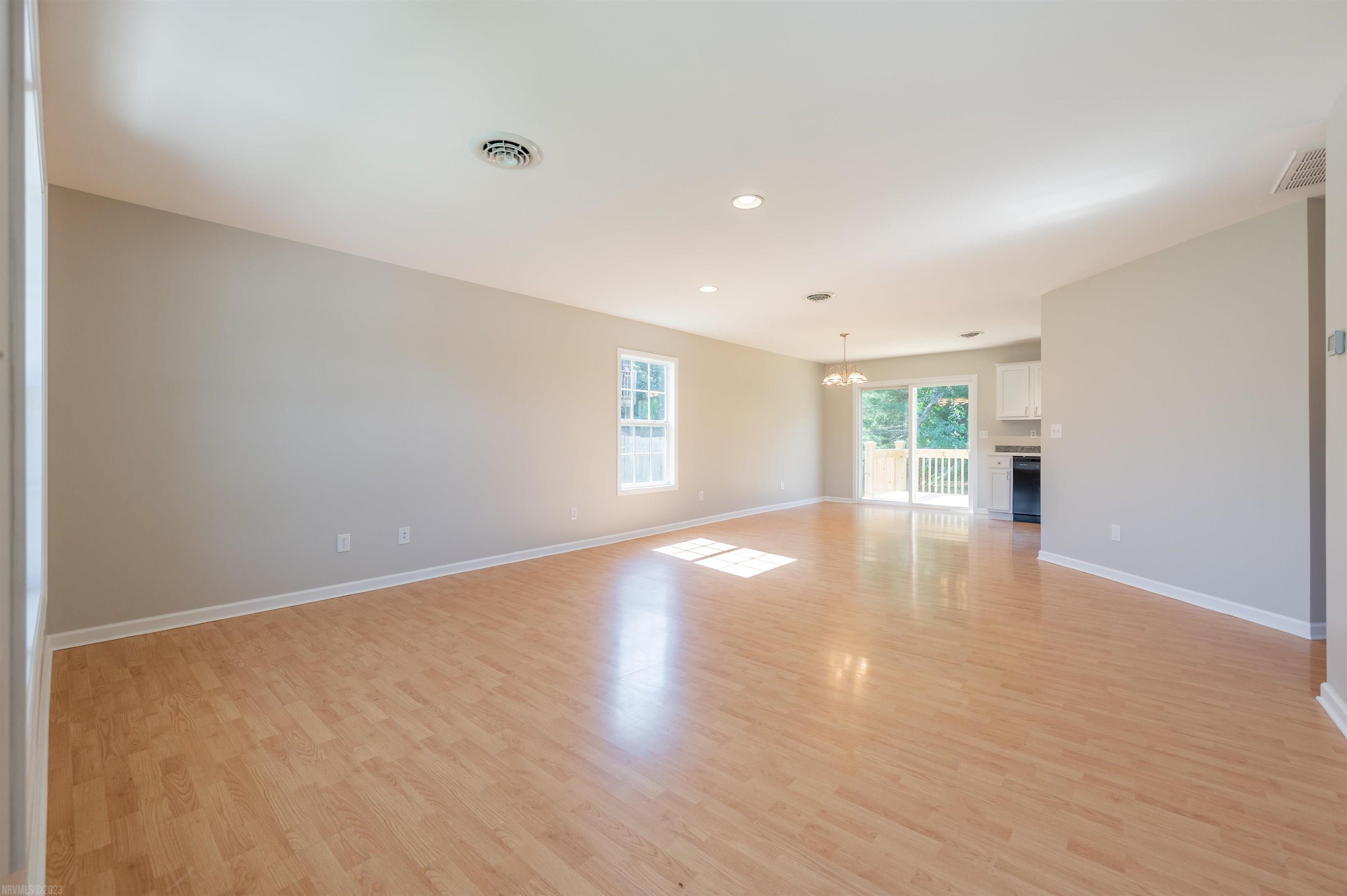 309 FOREST Avenue