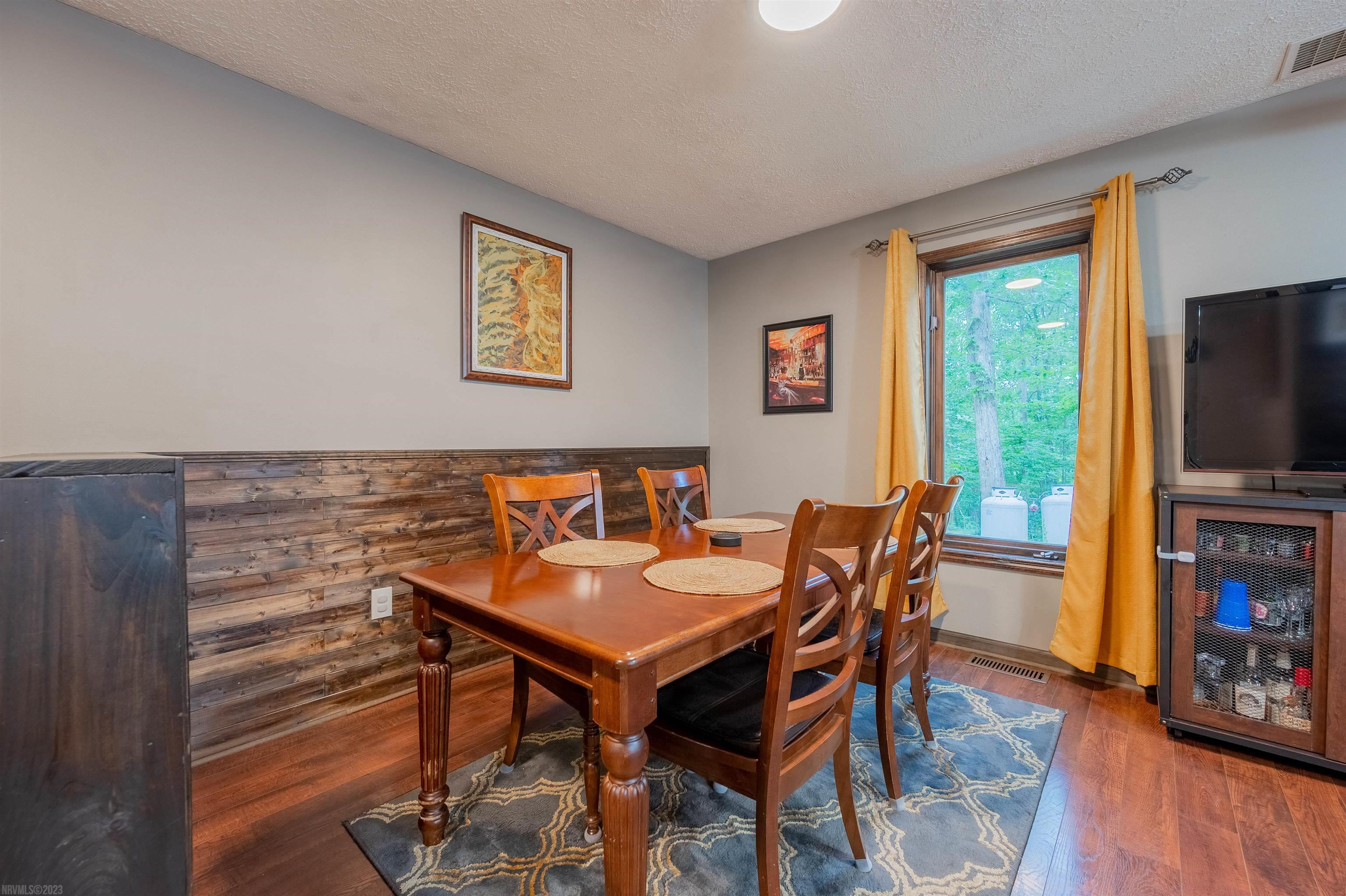 635 WHITE PINE Drive