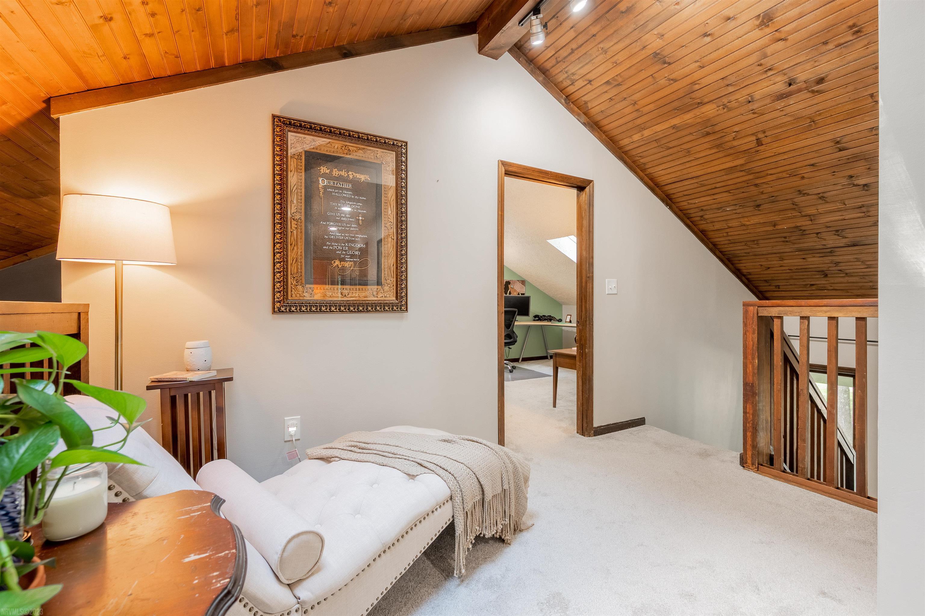 635 WHITE PINE Drive